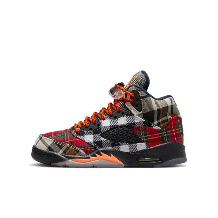 Jordan 5 Retro "Plaid" Grade School Kids' Shoe - BLACK/TOTAL ORANGE/DARK OBSIDIAN Thumbnail View 3