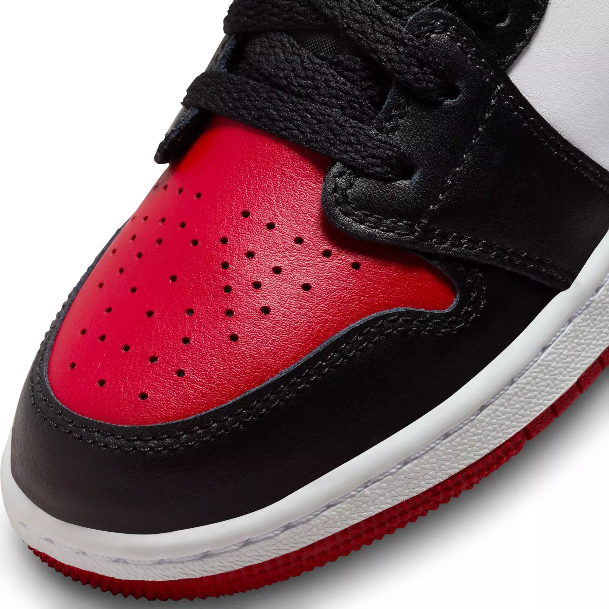 Jordan 1 Low "Black/Gym Red/White" Grade School Boys' Shoe - BLACK/RED/WHITE