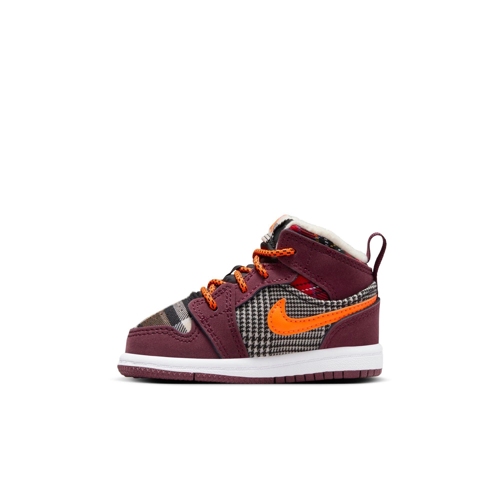 Jordan 1 Mid SE "Night Maroon/Total Orange/Black/White" Toddler Kids' Shoe - BLACK/ORANGE Thumbnail View 4