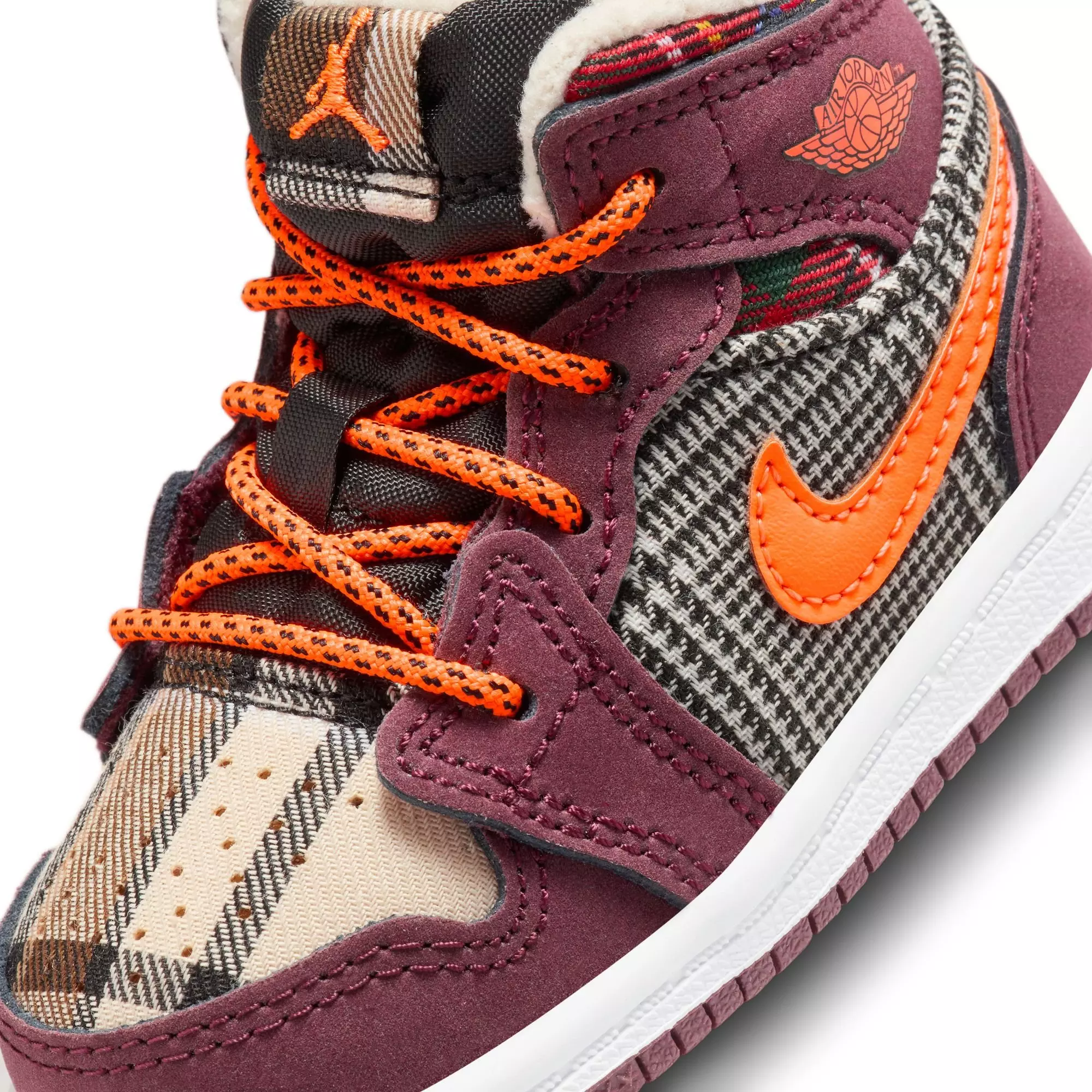 Jordan 1 Mid SE "Night Maroon/Total Orange/Black/White" Toddler Kids' Shoe - BLACK/ORANGE