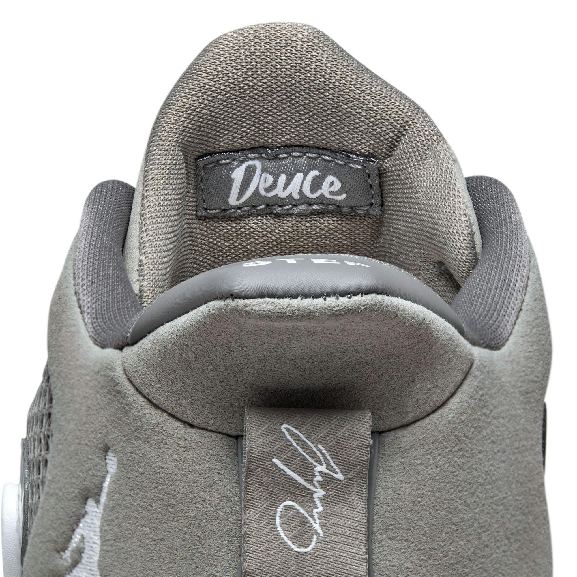 Jordan Deuce White and Gray Sneakers Jordan 1 Mid SE  main image 4