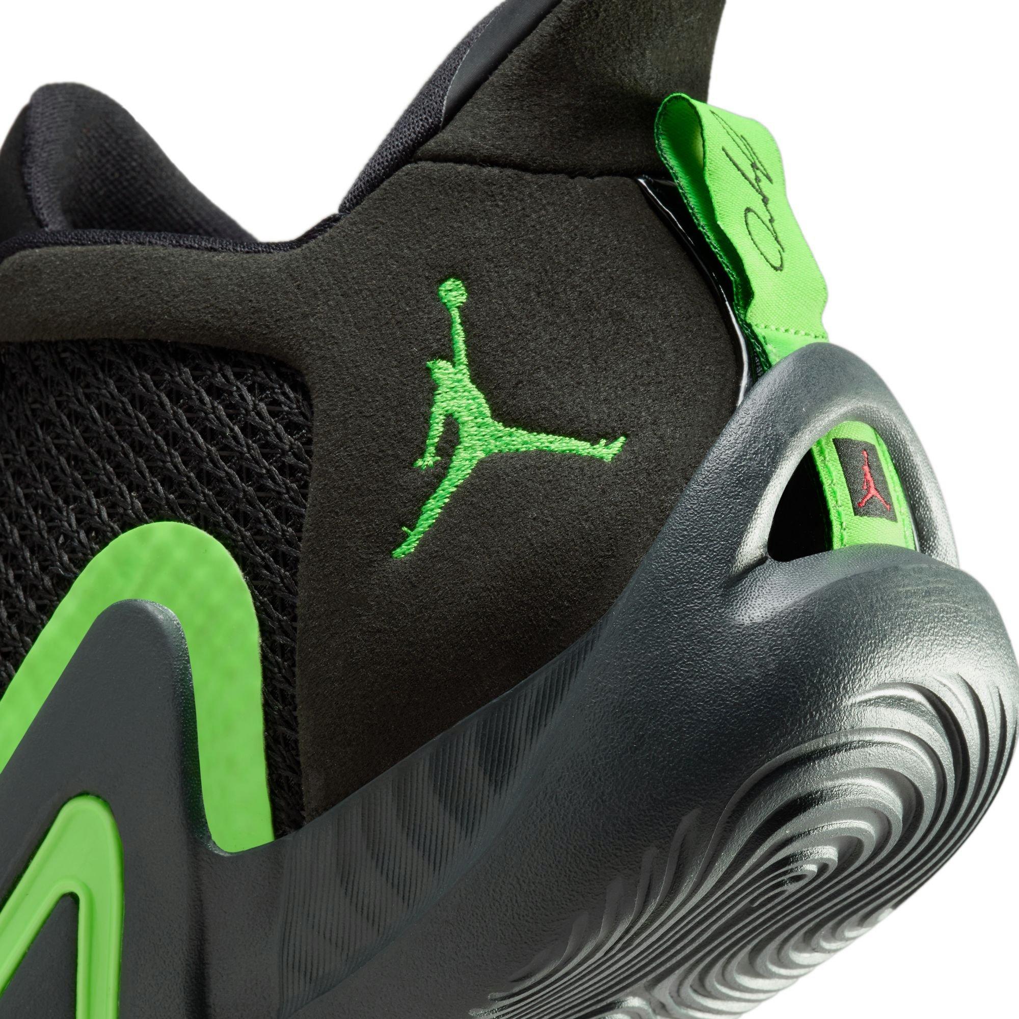 Jordan Tatum 1 "Black/Green Strike/Anthracite" Grade School Kids' Basketball Shoe - BLACK/GREEN STRIKE/ANTHRACITE Thumbnail View 5