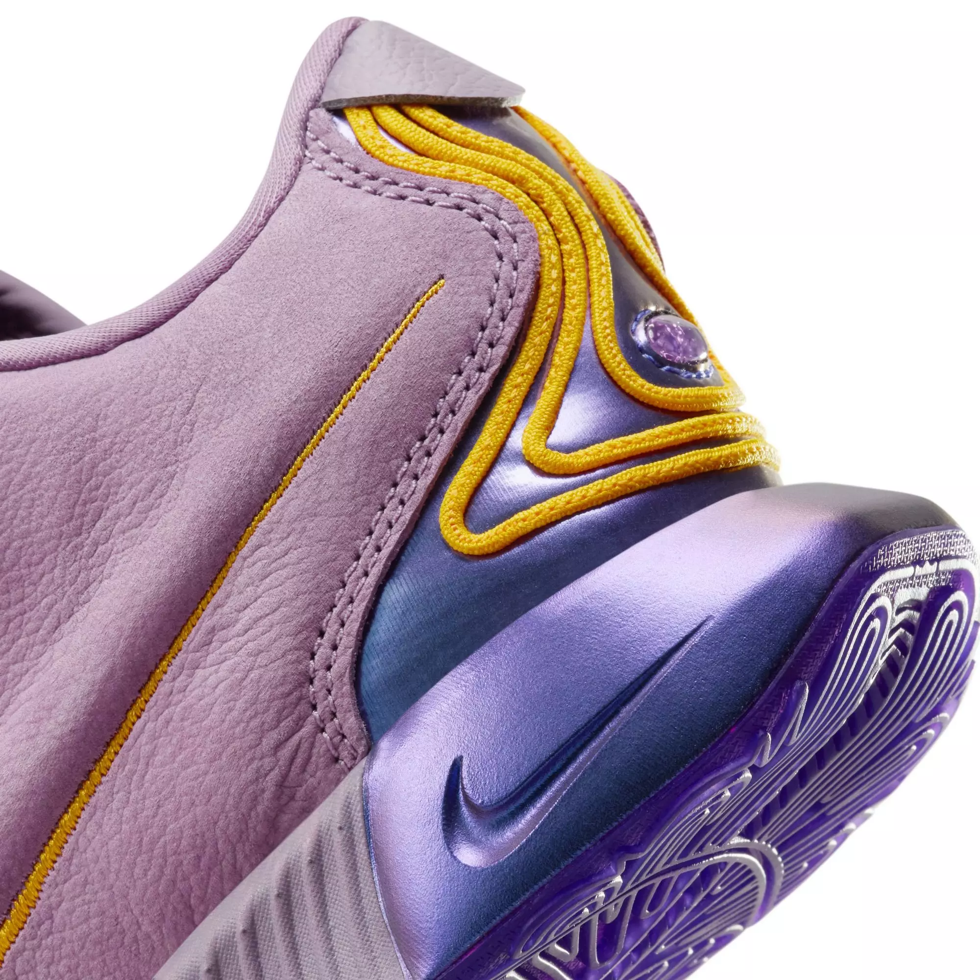 Nike LeBron XXI "Violet Dust" Grade School Kids' Basketball Shoe - VIOLET DUST/UNIVERSITY GOLD