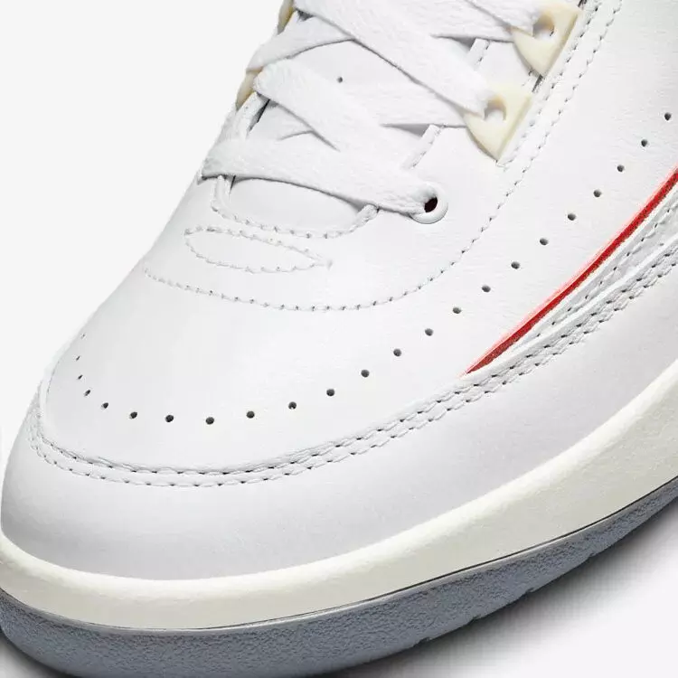 Jordan 2 Retro "Italy" Grade School Kids' Shoe - WHITE/FIRE RED/FIR
