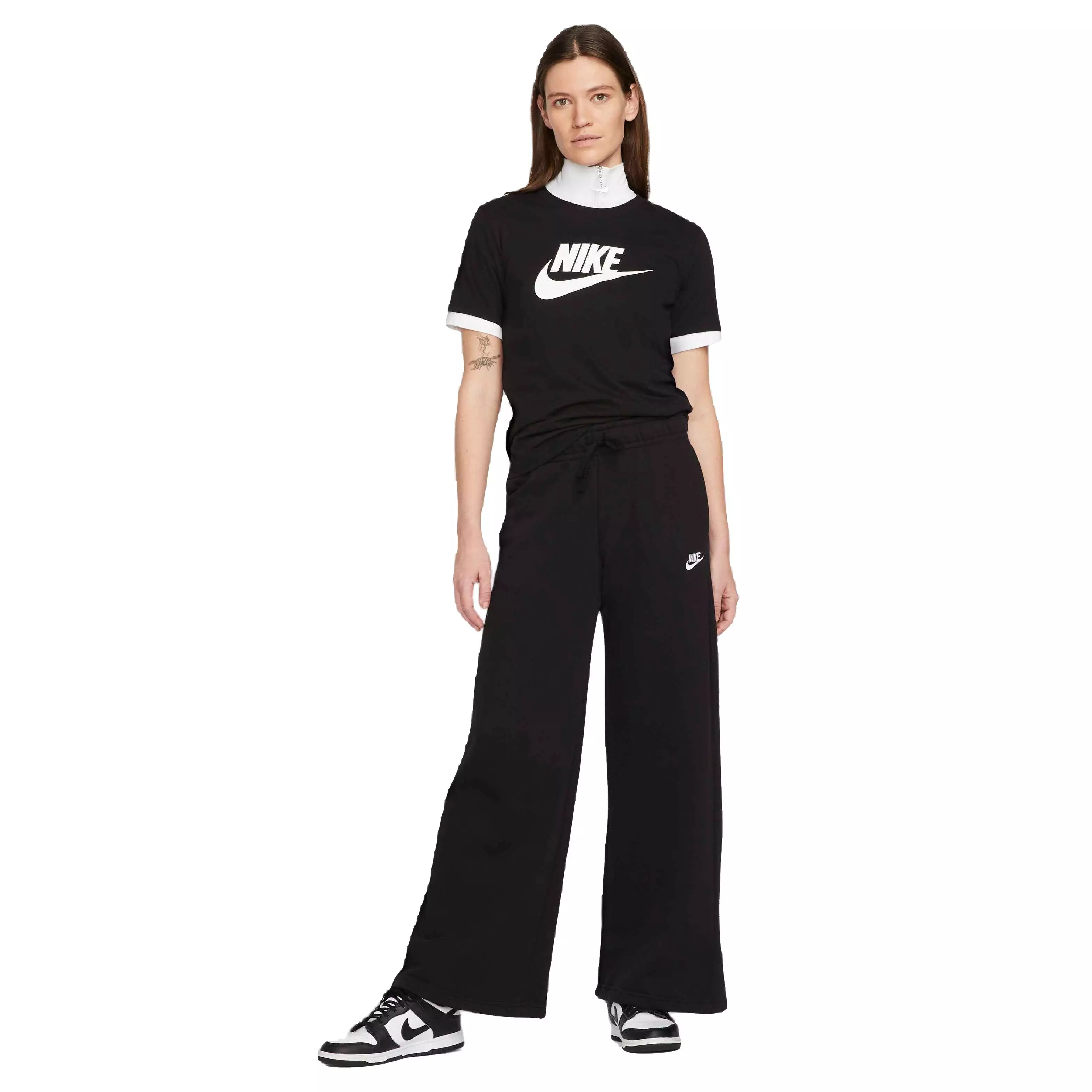 Nike Women's Futura Essentials Tee - Black - BLACK