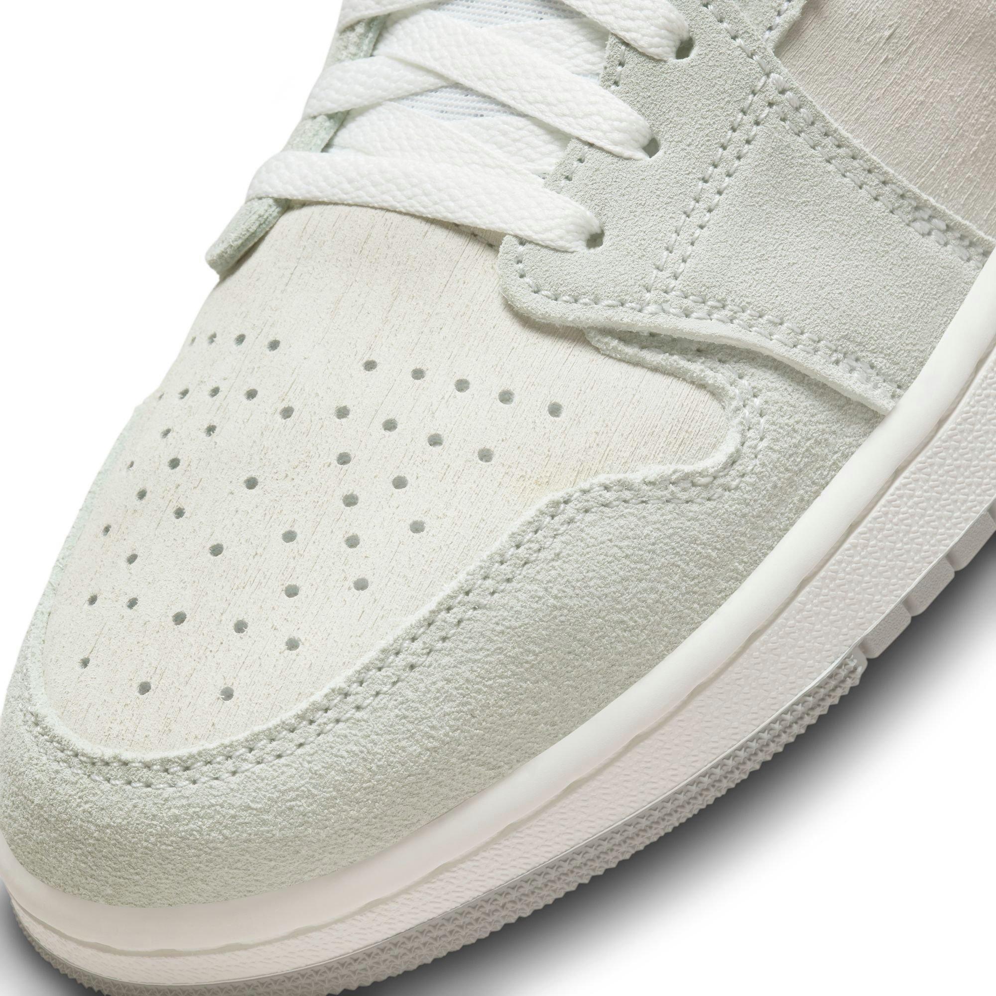 Jordan 1 Zoom CMFT 2 "Summit White/Particle Grey/Light Silver" Men's Shoe - WHITE/GREY Thumbnail View 10