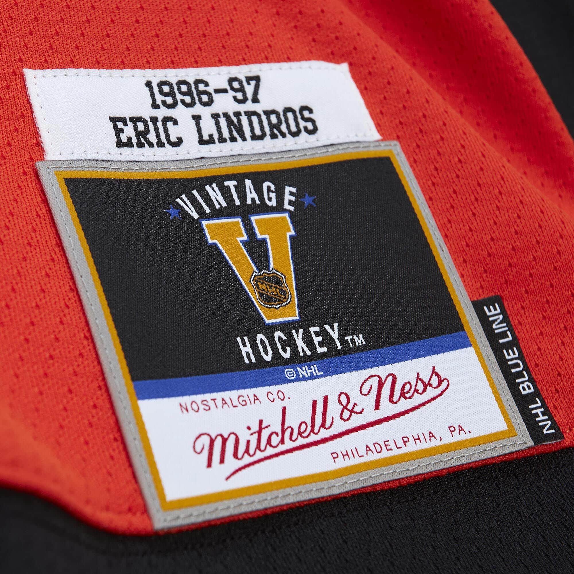 Mitchell & Ness Eric Lindros Philadelphia Flyers '97 Hockey Jersey - ORANGE/BLACK Thumbnail View 4
