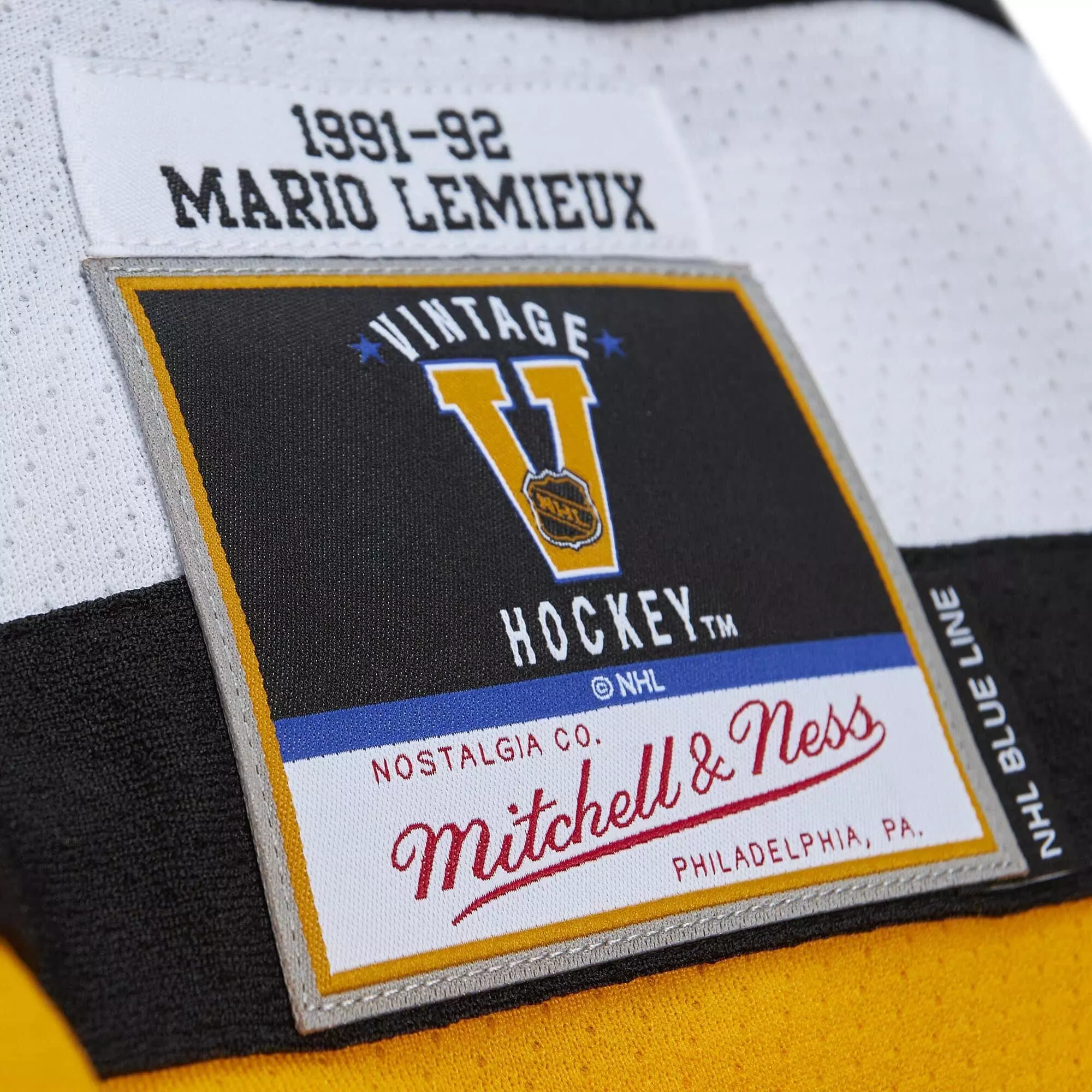 Mitchell & Ness Mario Lemieux Pittsburgh Penguins '92 Hockey Jersey - BLACK/YELLOW