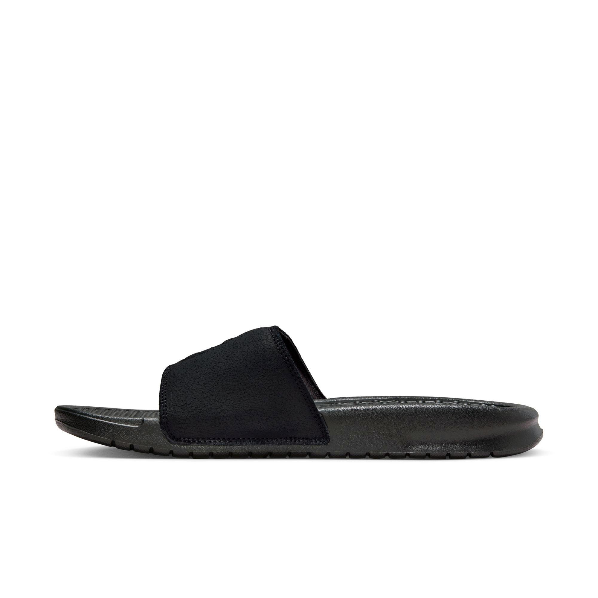 Nike benassi hotsell slides black