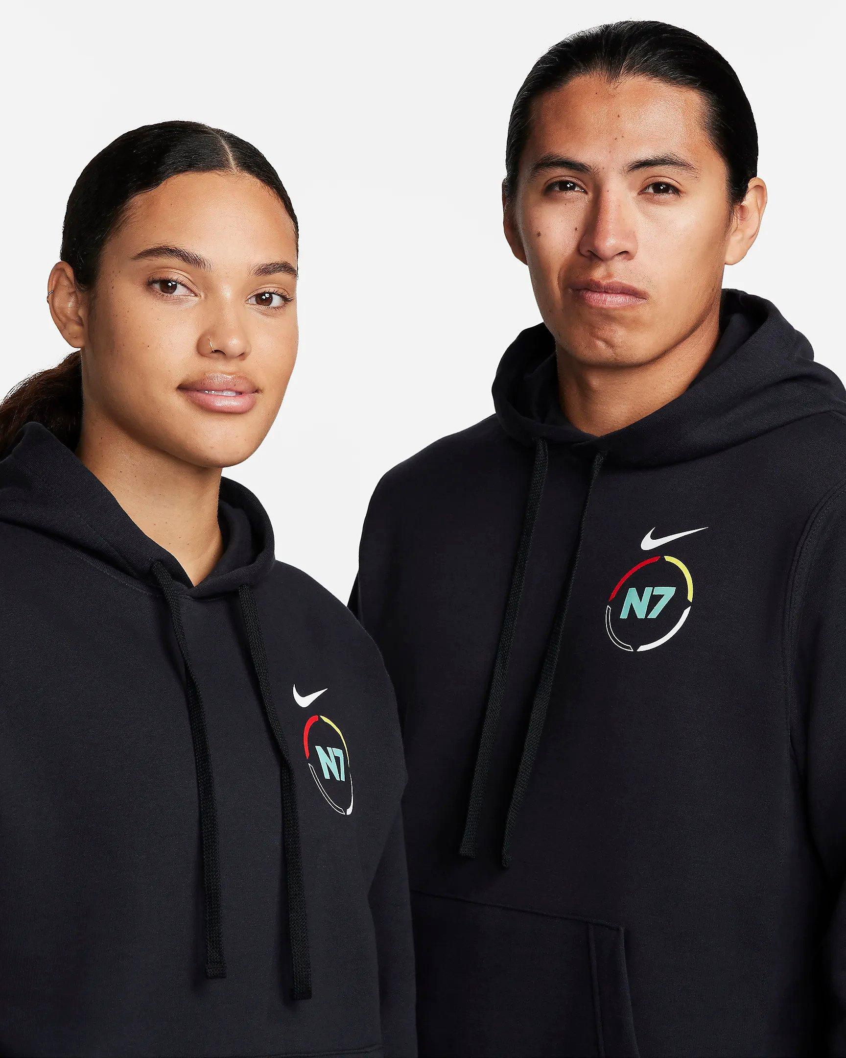 Nike Unisex Sportswear Club Fleece N7 Hoodie - BLACK Thumbnail View 7