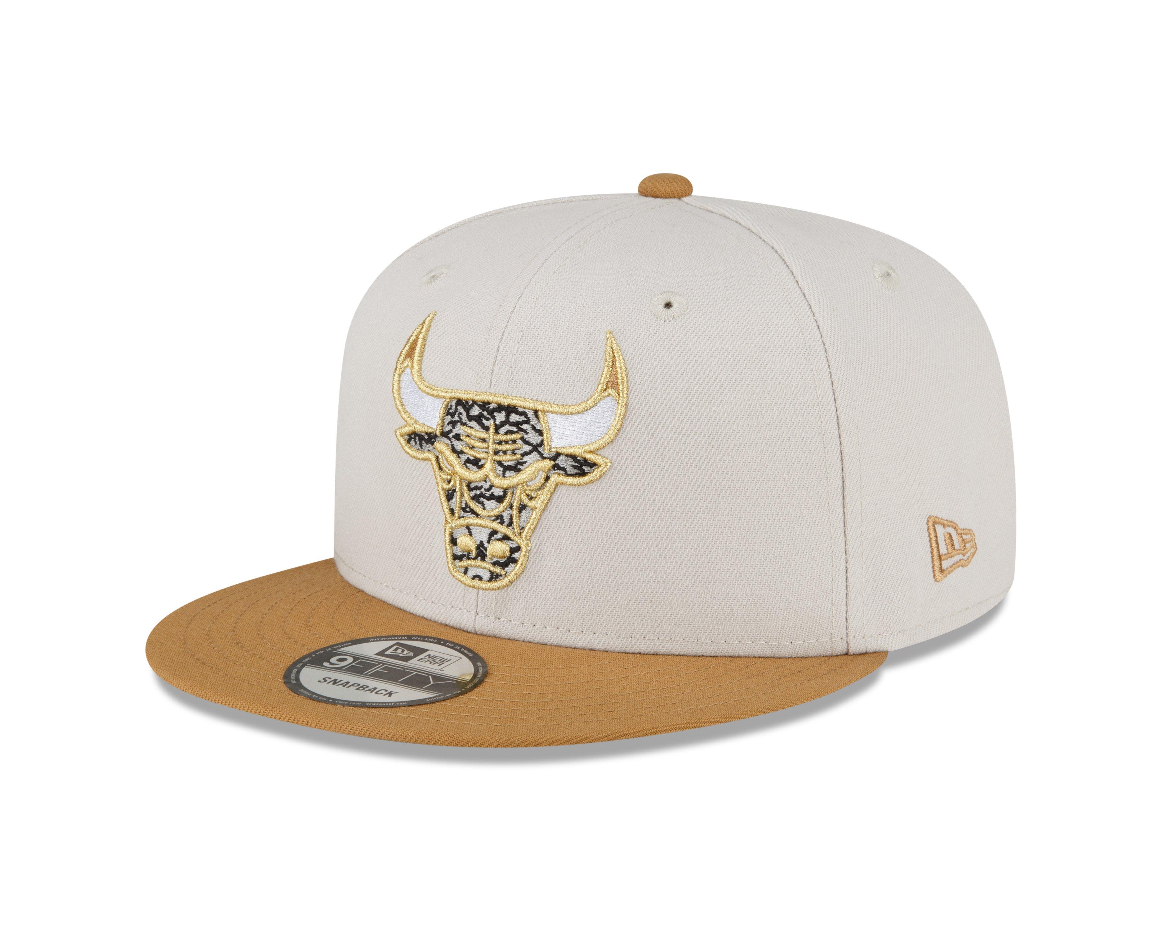Men's Chicago Bulls NBA Day 1 Snapback Hat Black/Gold