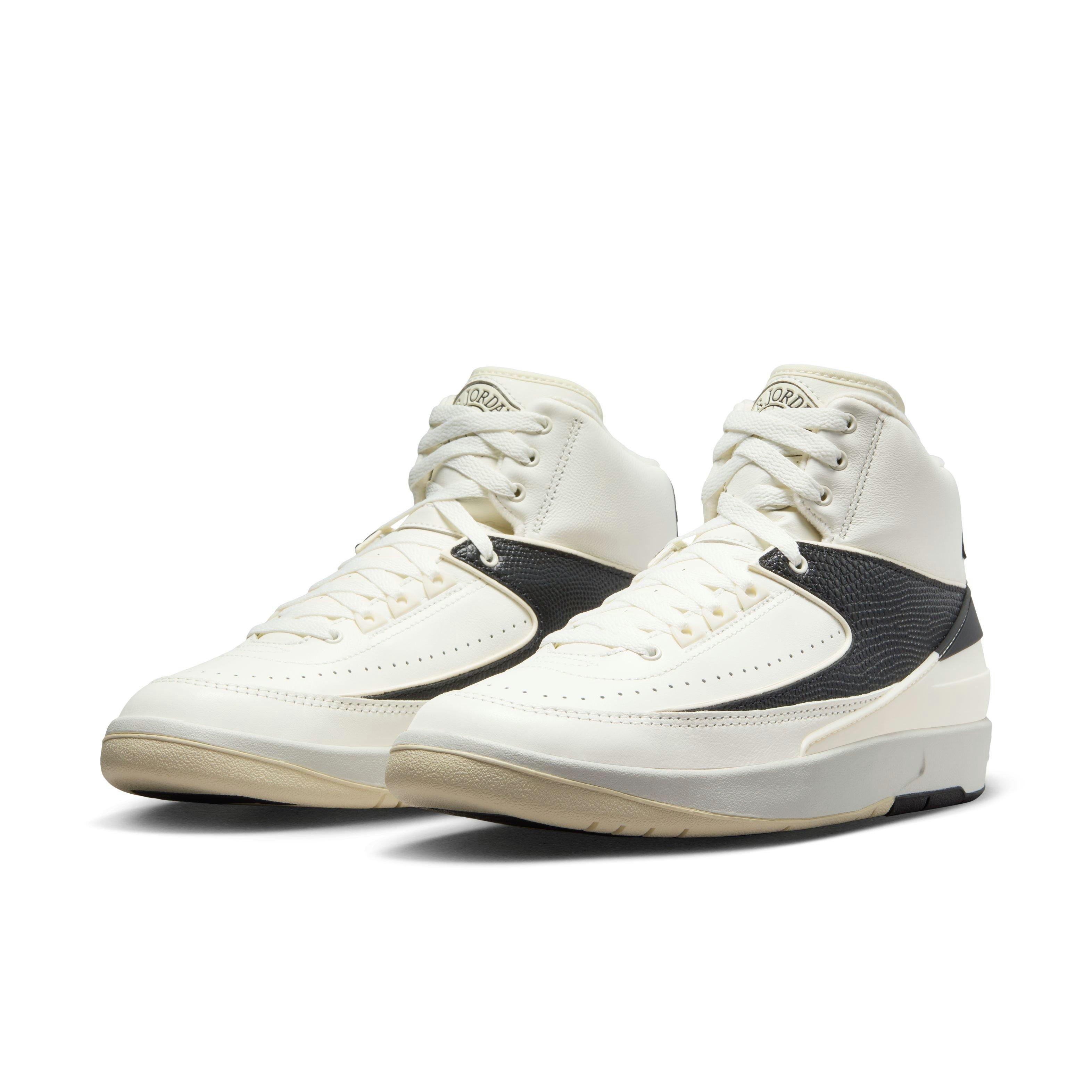 Jordan 2 Retro "Sail" Women's Shoe - SAIL/COCONUT MILK/BLACK Thumbnail View 3