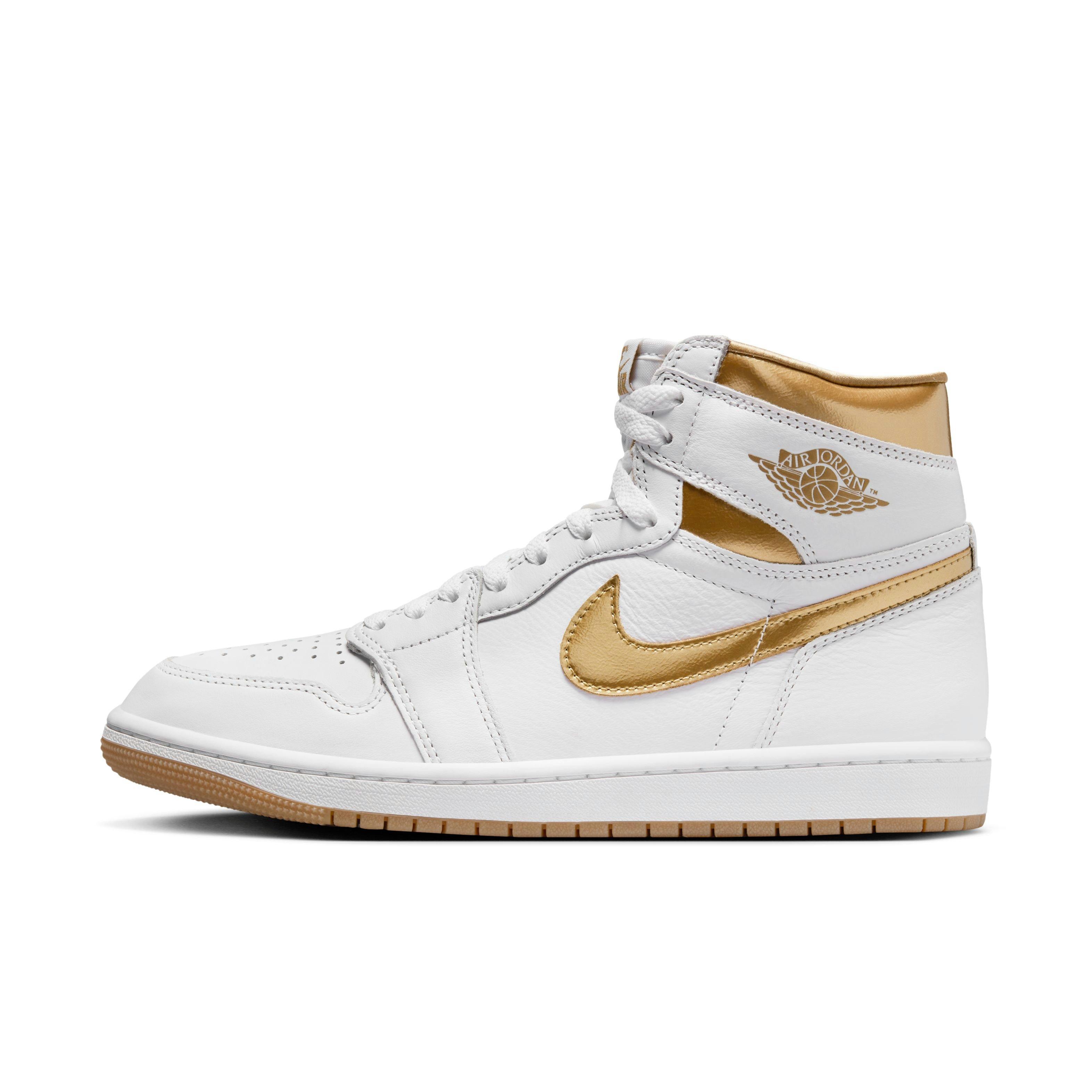 Jordan 1 Retro High OG "Metallic Gold" Women's Shoe - WHITE/METALLIC GOLD/GUM LIGHT BROWN Thumbnail View 7