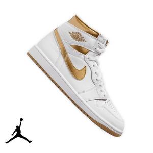 Gold jordan hot sale 1 cleats