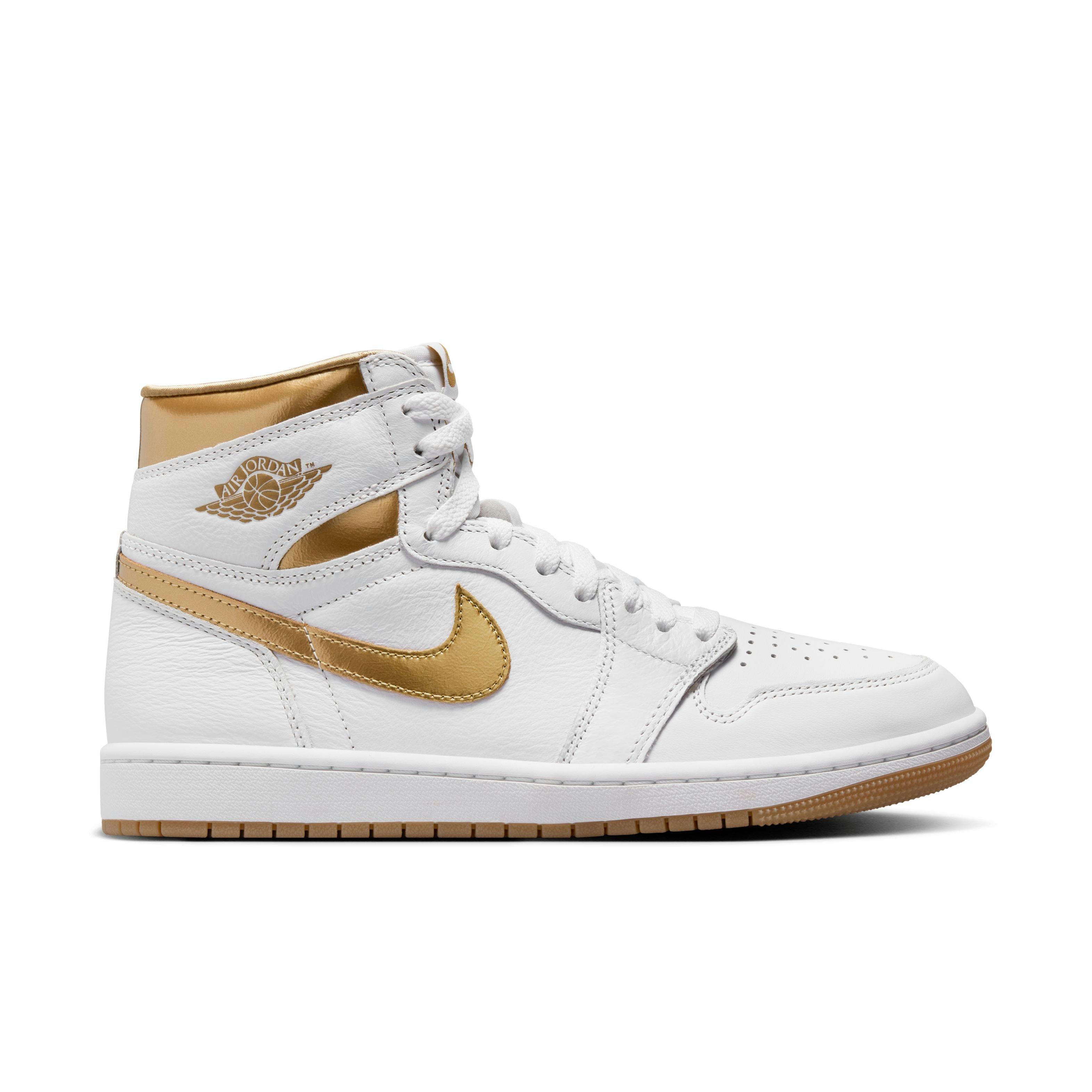 Jordan 1 Retro High OG "Metallic Gold" Women's Shoe - WHITE/METALLIC GOLD/GUM LIGHT BROWN Thumbnail View 1