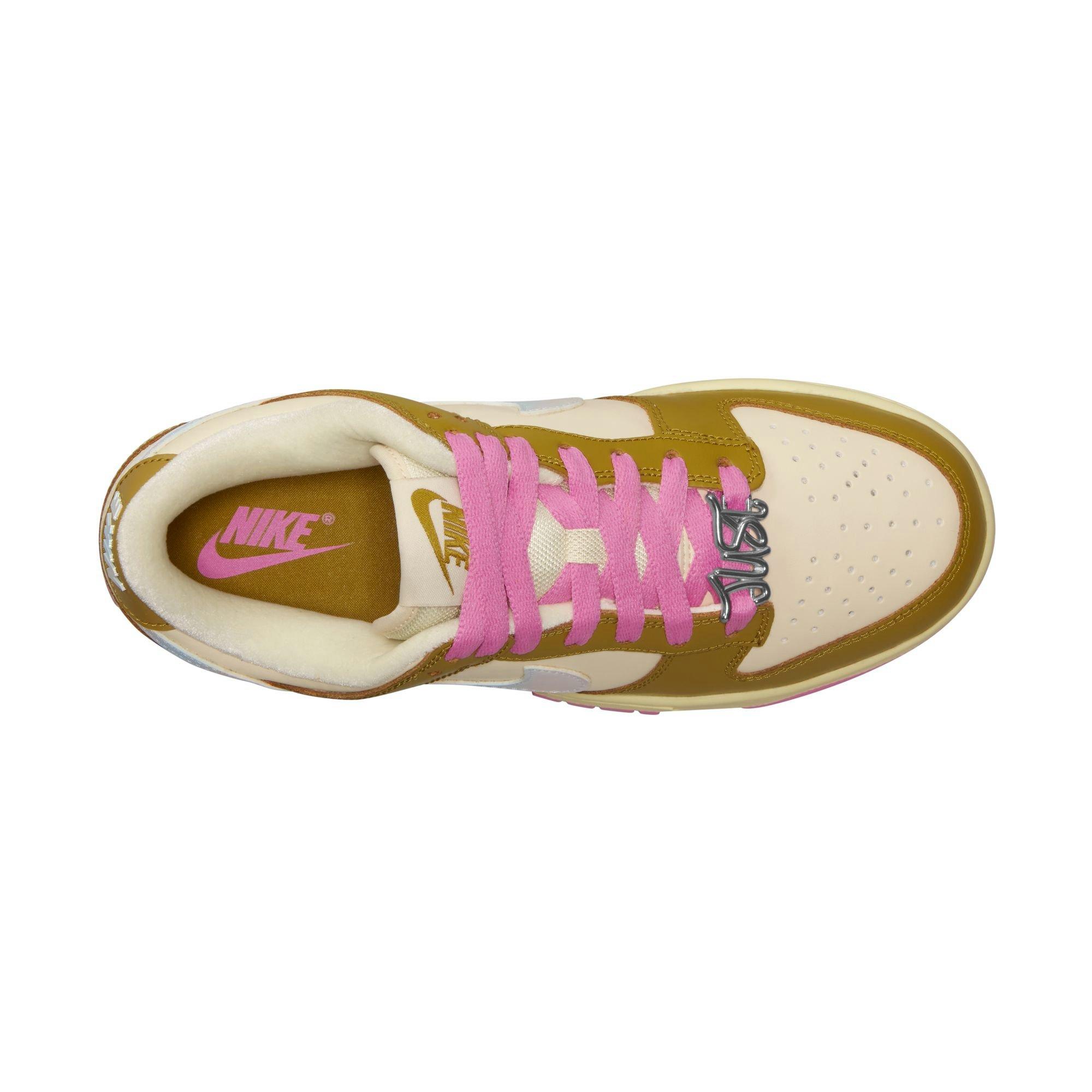 Nike Dunk Low SE Women's Shoes