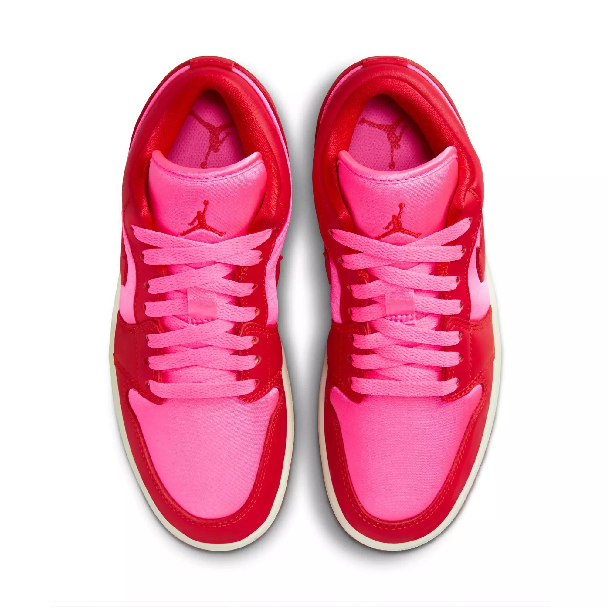 Jordan 1 Low SE "Pink Blast/Chile Red/Sail" Women's Shoe - PINK/RED