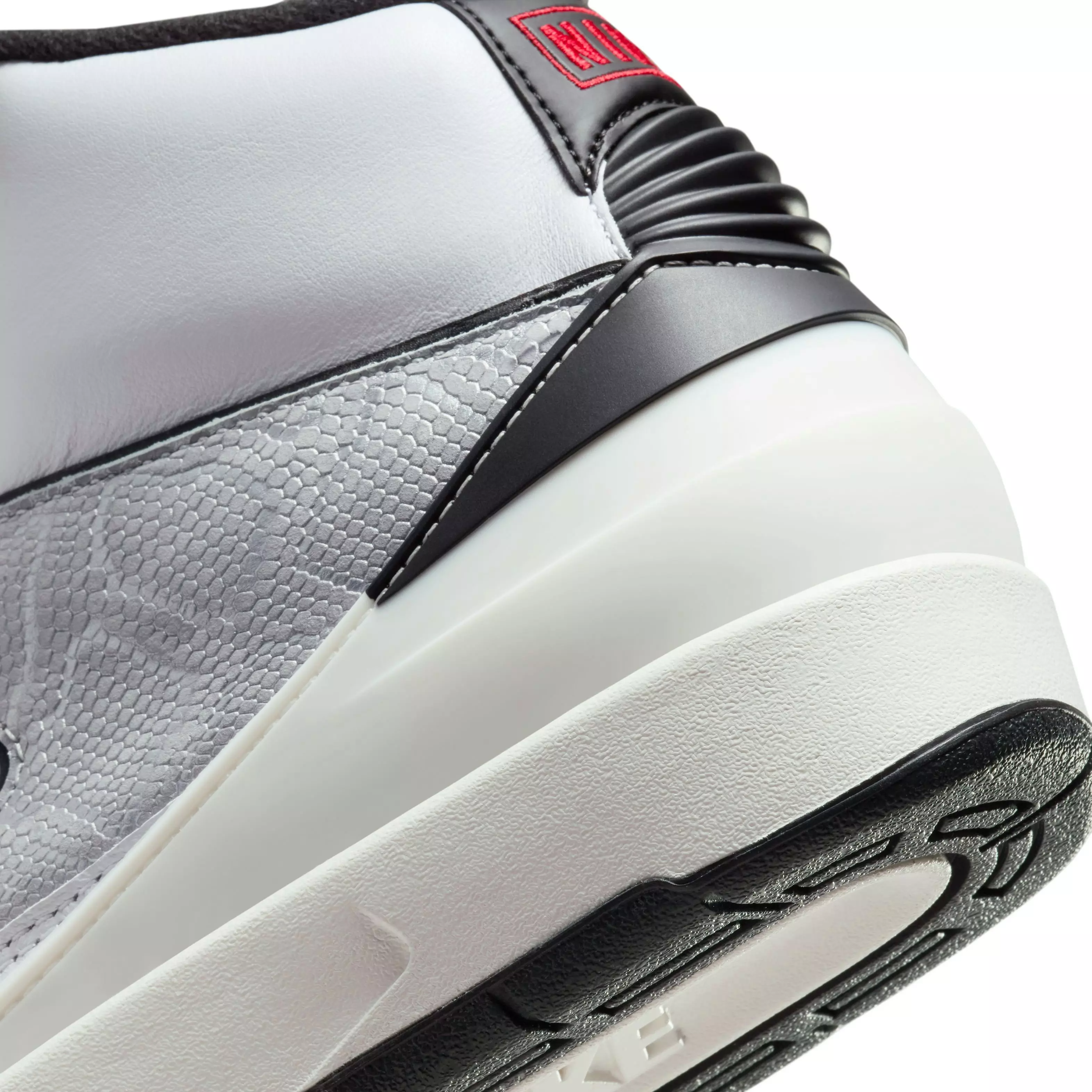 Jordan 2 Retro "Python" Men's Shoe - WHITE/FIRE RED/BLACK