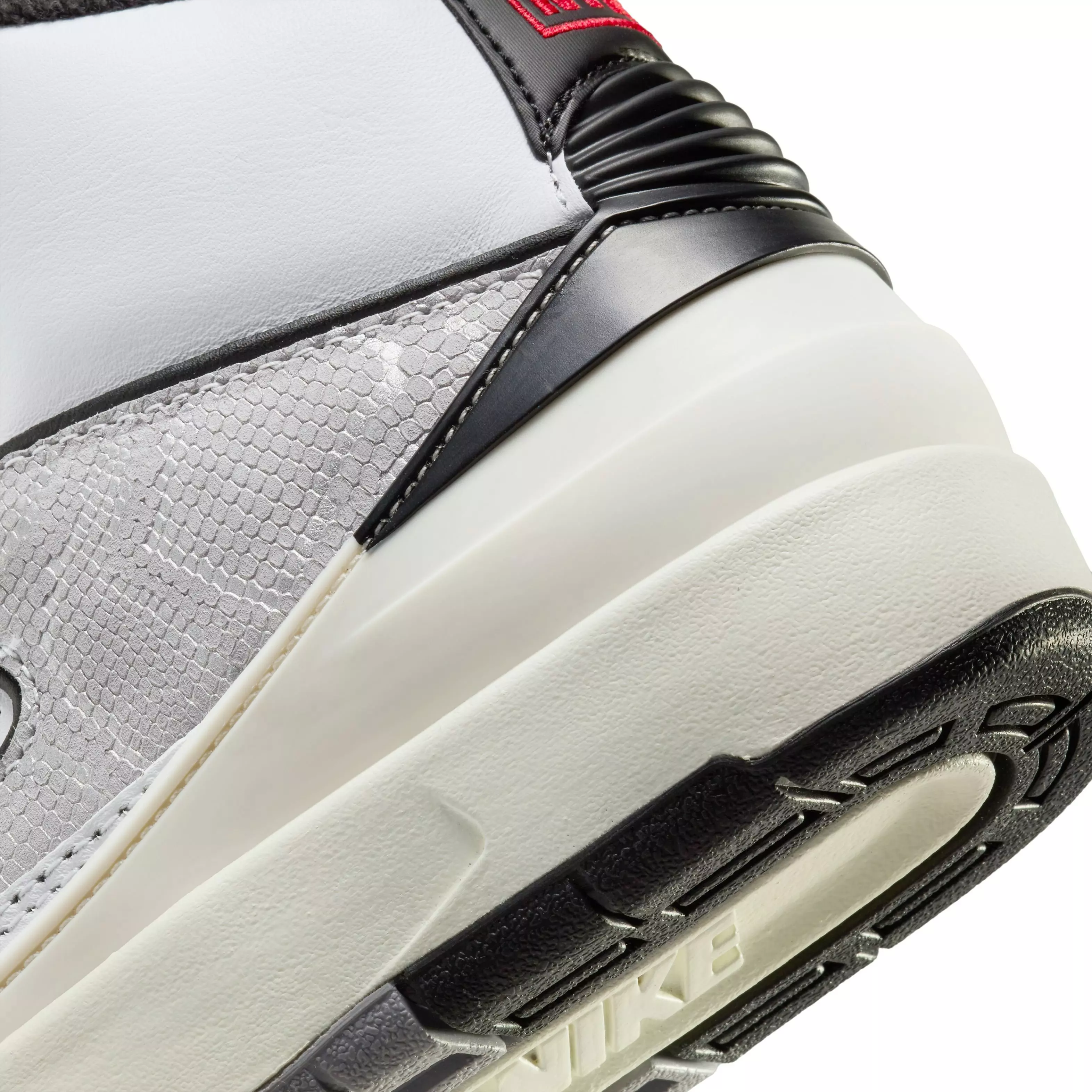 Jordan 2 Retro "Python" Grade School Kids' Shoe - WHITE/FIRE RED/BLACK