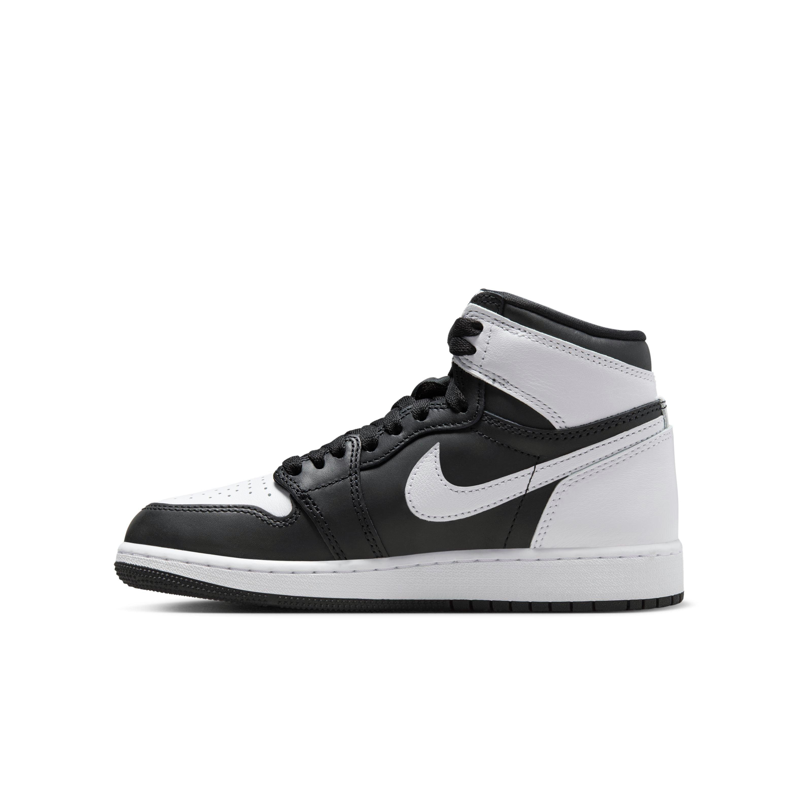 Jordan 1 Retro High OG Grade School Kids' "Black/White" Shoe