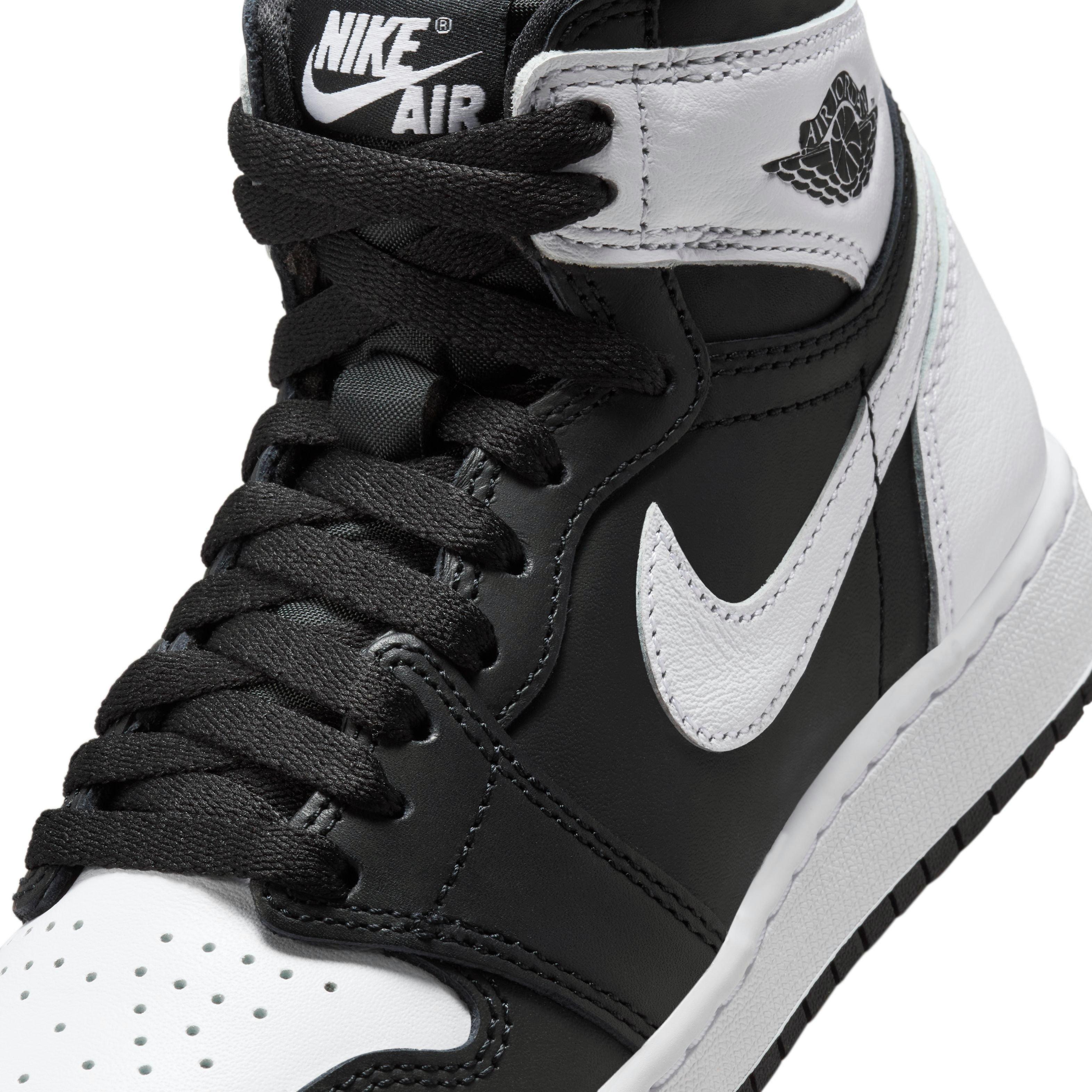 Jordan 1 Retro High OG Grade School Kids' "Black/White" Shoe