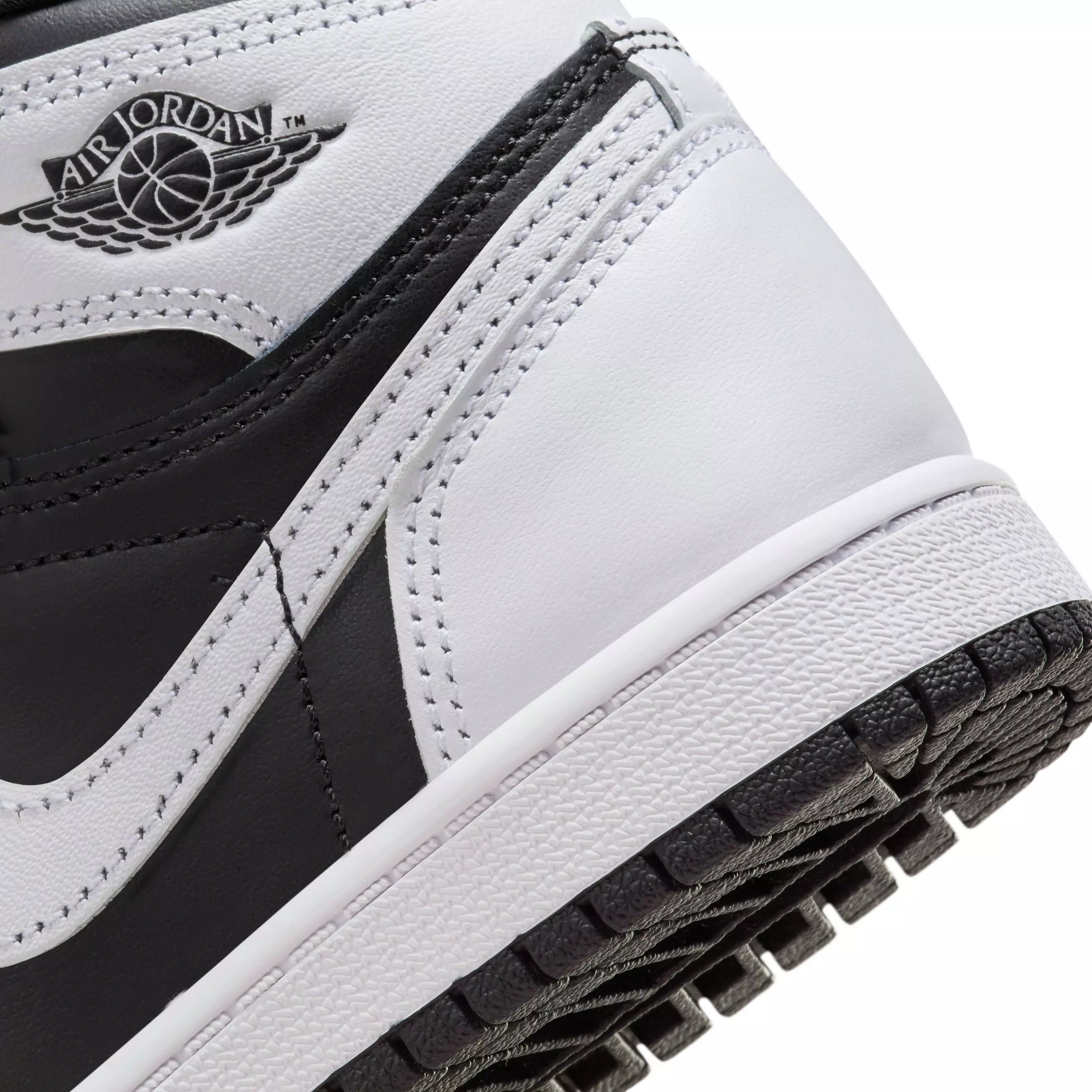 Jordan 1 Retro High OG "Black/White" Preschool Kids' Shoe - BLACK/WHITE