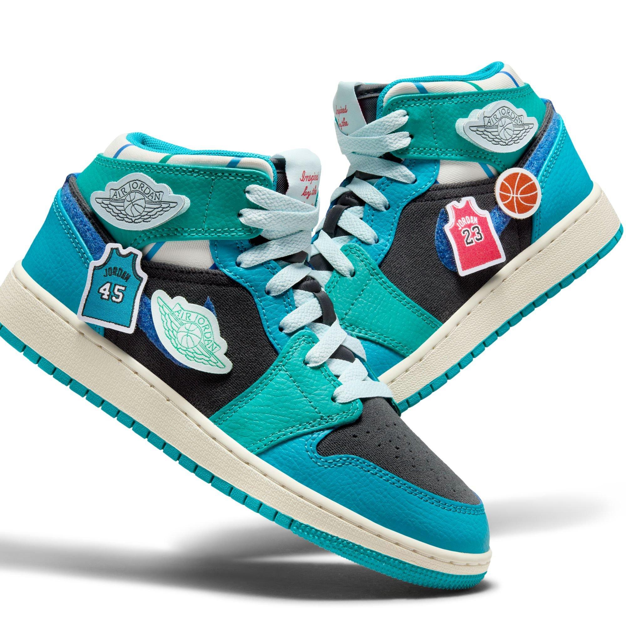 Jordan 1 Mid SS "Aqua" Grade School Kids' Shoe - ANTHRACITE/GLACIER BLUE/AQUATONE Thumbnail View 9
