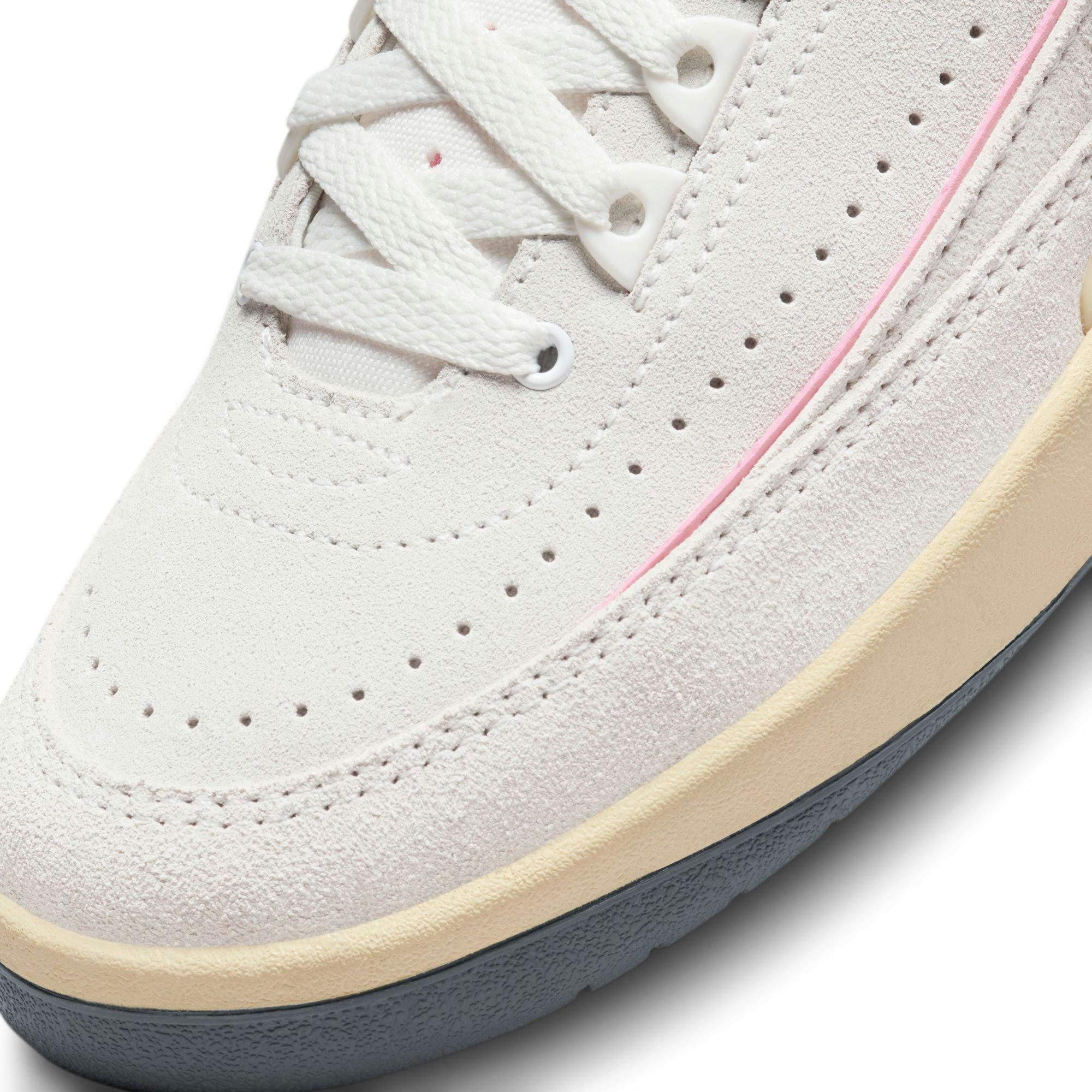 Jordan 2 Retro "Soft Pink" Women's Shoe - SUMMIT WHITE/GYM RED/SOFT PINK Thumbnail View 4