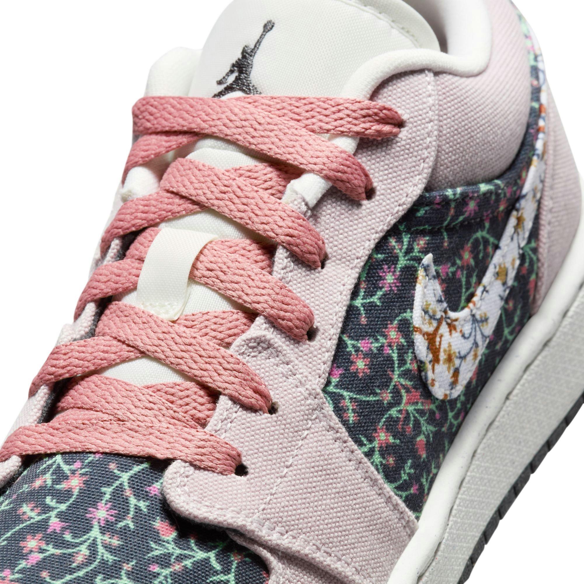Jordan 1 Low SE Grade School Girls' "Platinum Violet/Sail/Anthracite" Shoe