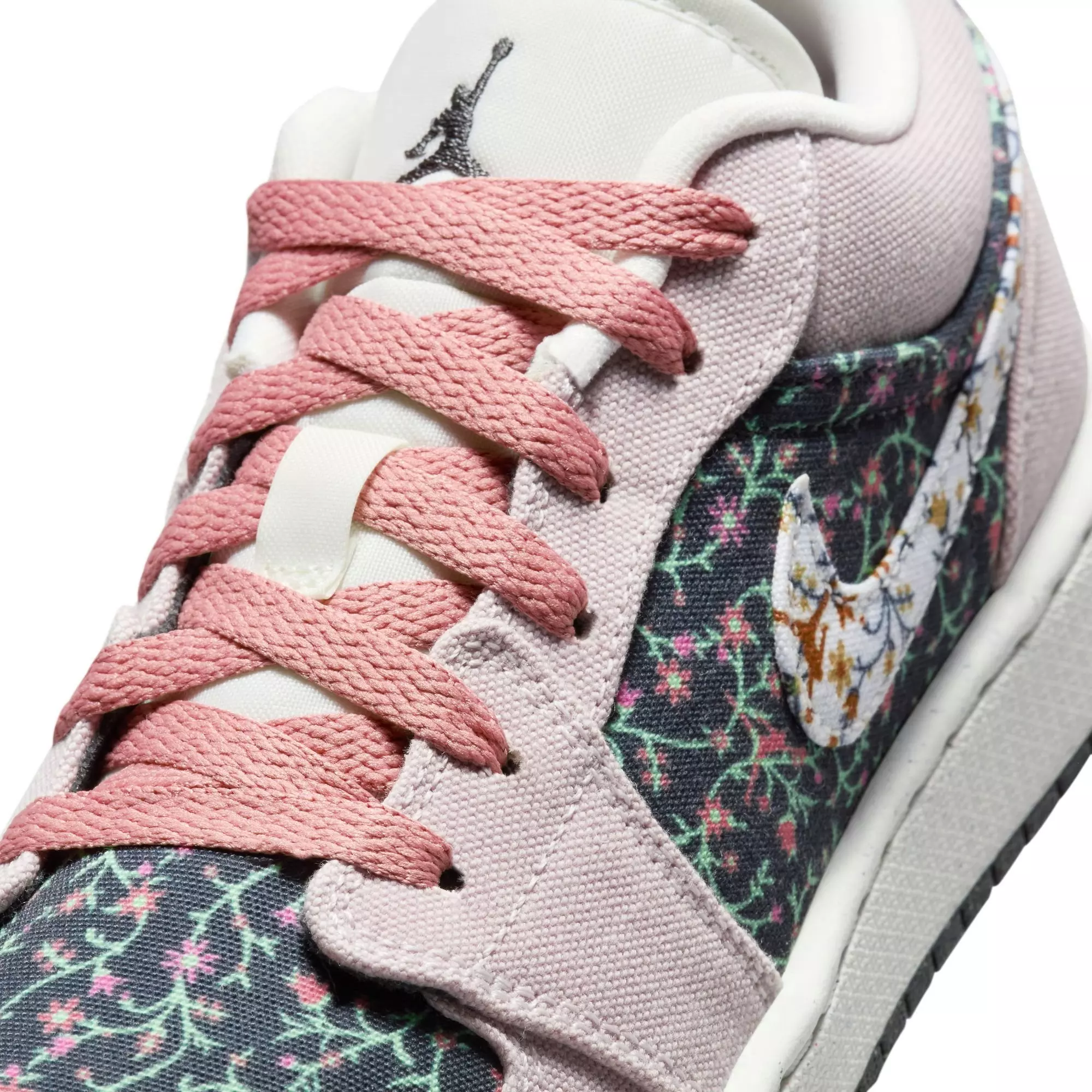 Jordan 1 Low SE "Platinum Violet/Sail/Anthracite" Grade School Girls' Shoe - MULTI-COLOR