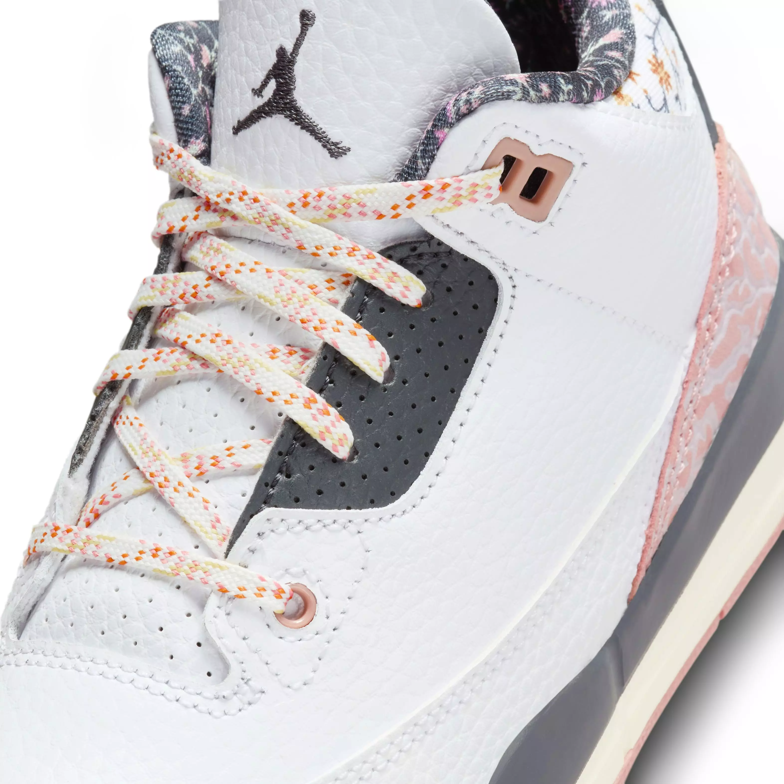 Jordan 3 Retro "Vintage Floral" Preschool Girl's Shoe - WHITE/ANTHRACITE/RED STARDUST