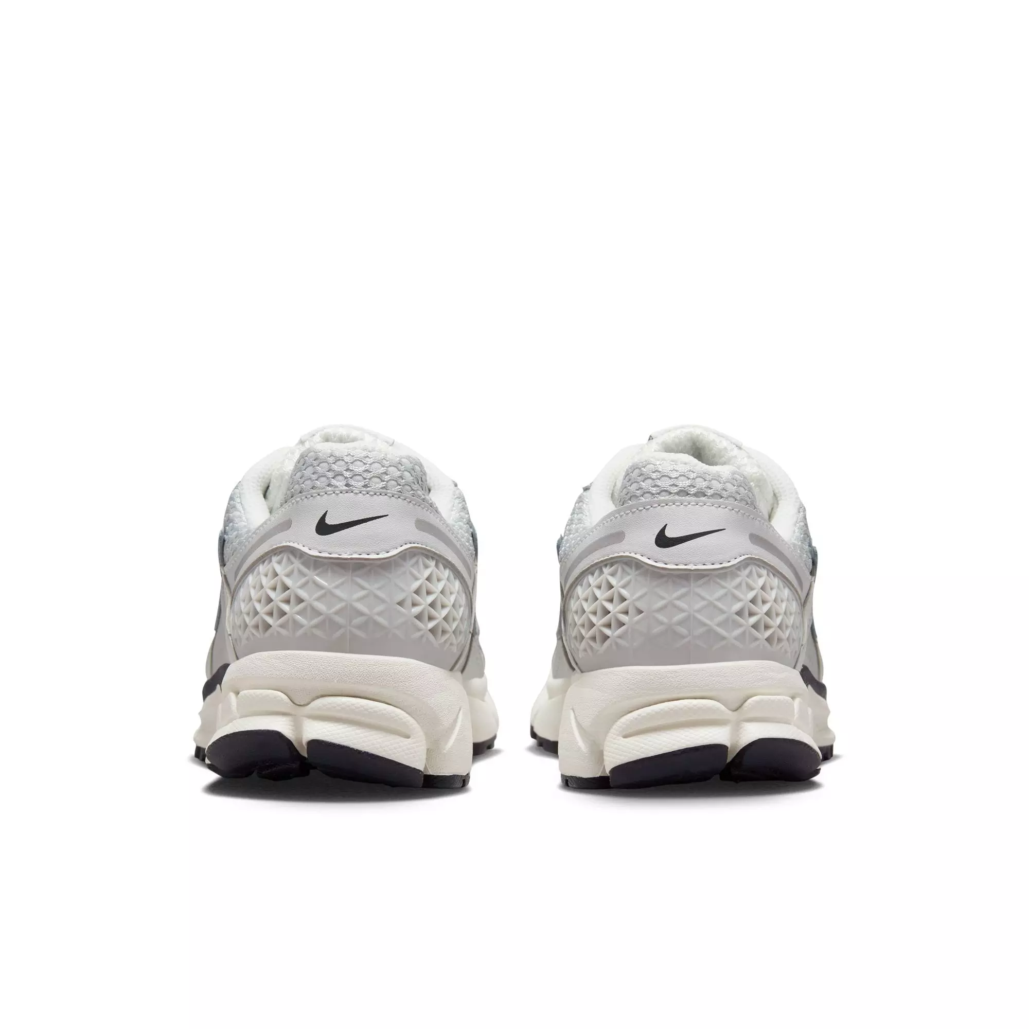 Nike Zoom Vomero 5 "Photon Dust/Chrome/Gridiron/Sail" Women's Shoe - OFF-WHITE