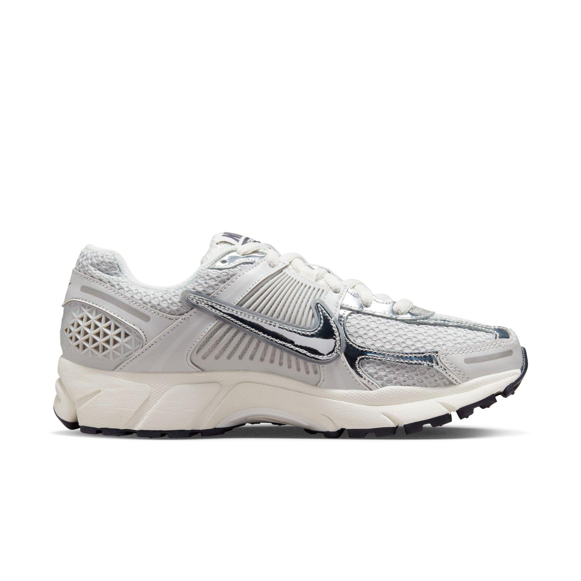 Nike Zoom 5 Women's Photon Dust/Chrome/Gridiron/Sail Shoe