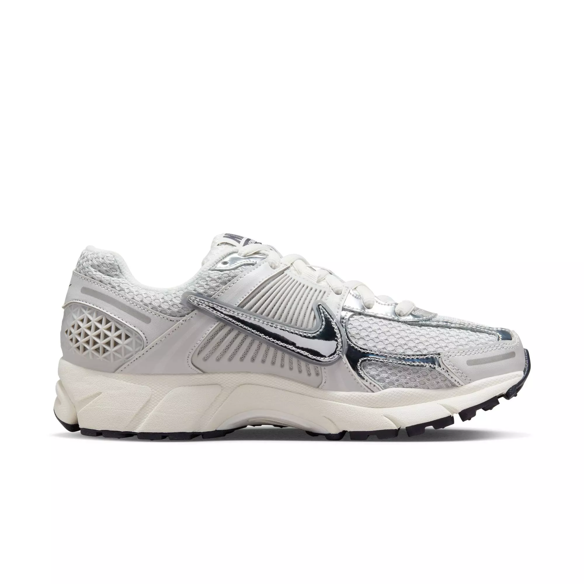 Nike Zoom Vomero 5 "Photon Dust/Chrome/Gridiron/Sail" Women's Shoe - OFF-WHITE