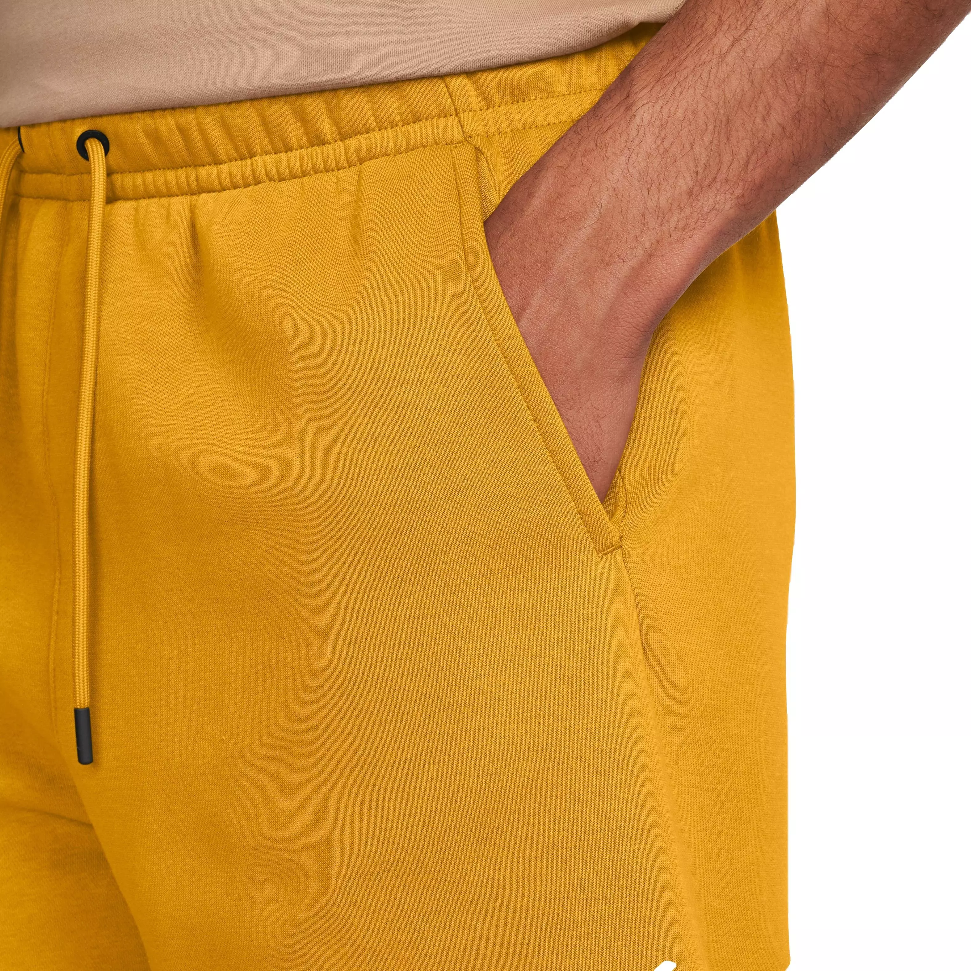 Jordan Men's Essentials Fleece Shorts - Yellow - YELLOW