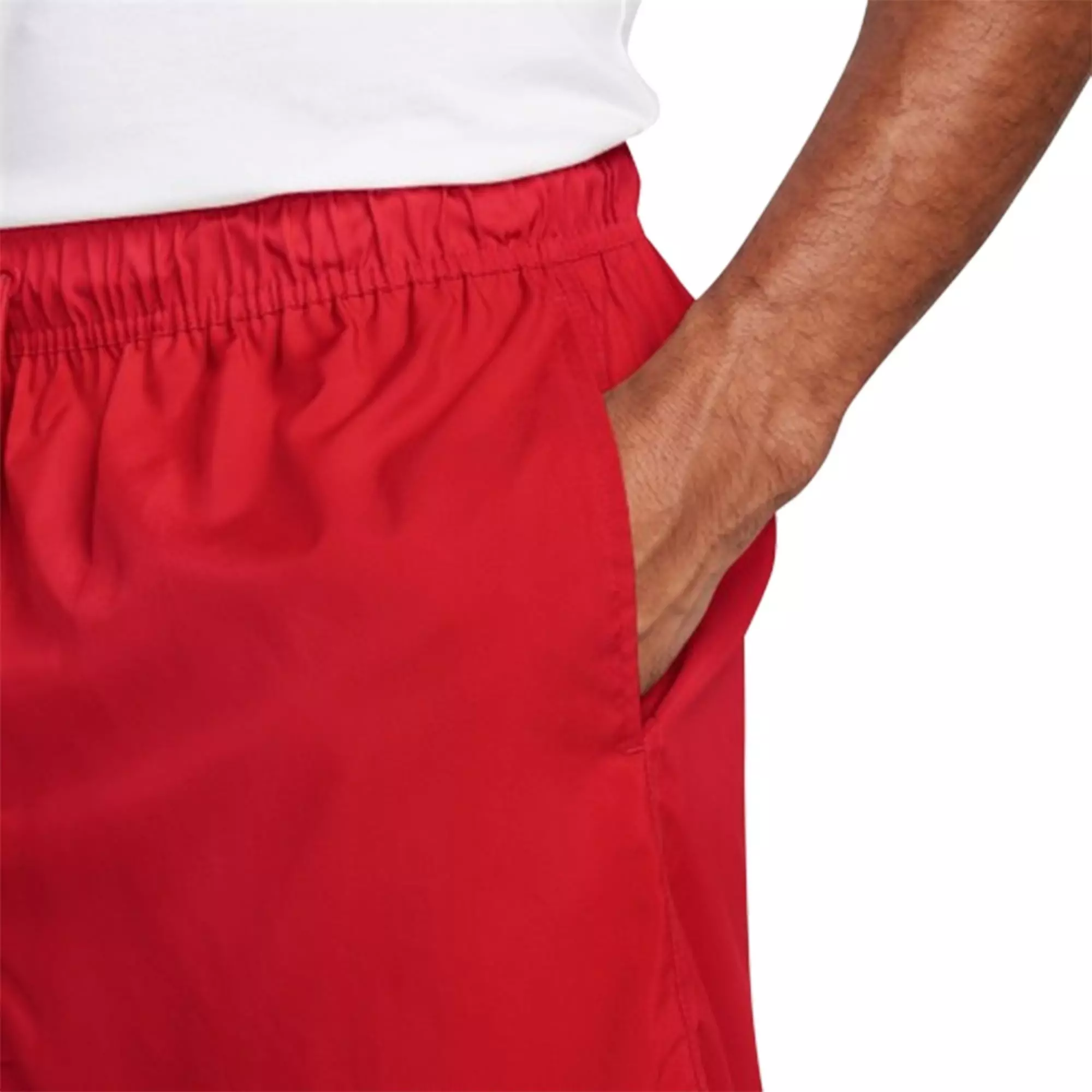 Nike Men's Club Flow Shorts - University Red - RED