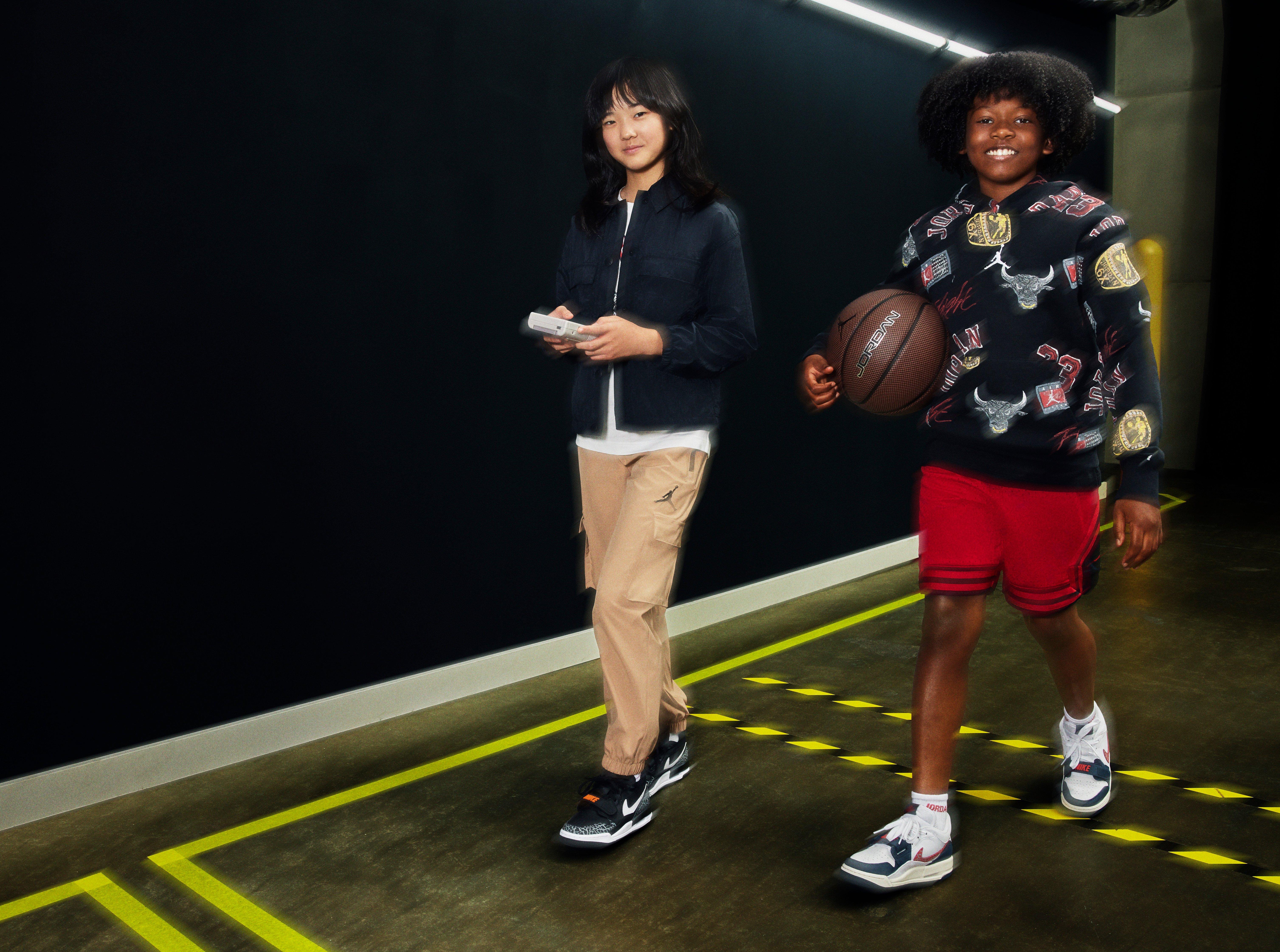 Jordan ペイントデザイン スウェットセット Jordan MJ Essentials Big Boys' Graphic Fleece Pullover - Black
