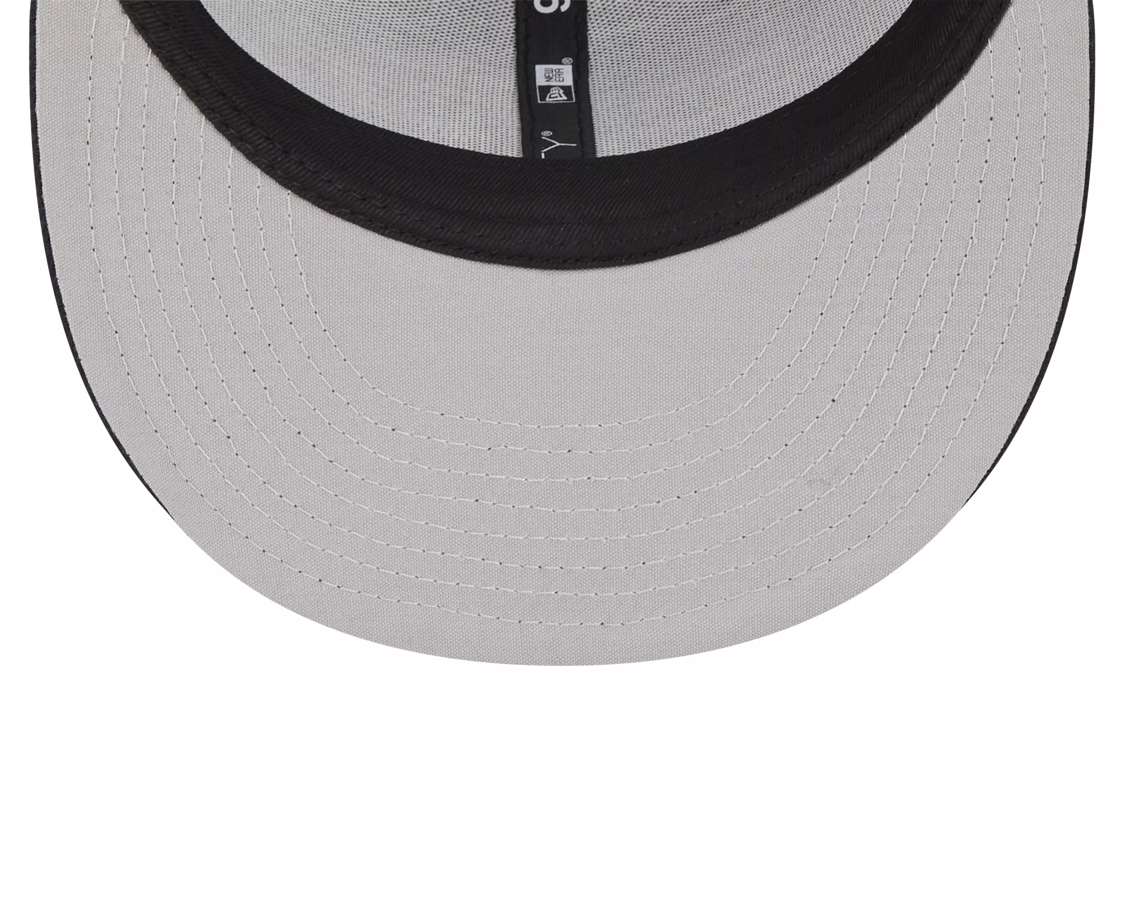 New Era Atlanta Braves 9FIFTY Trucker Snapback-Black/White - BLACK/WHITE