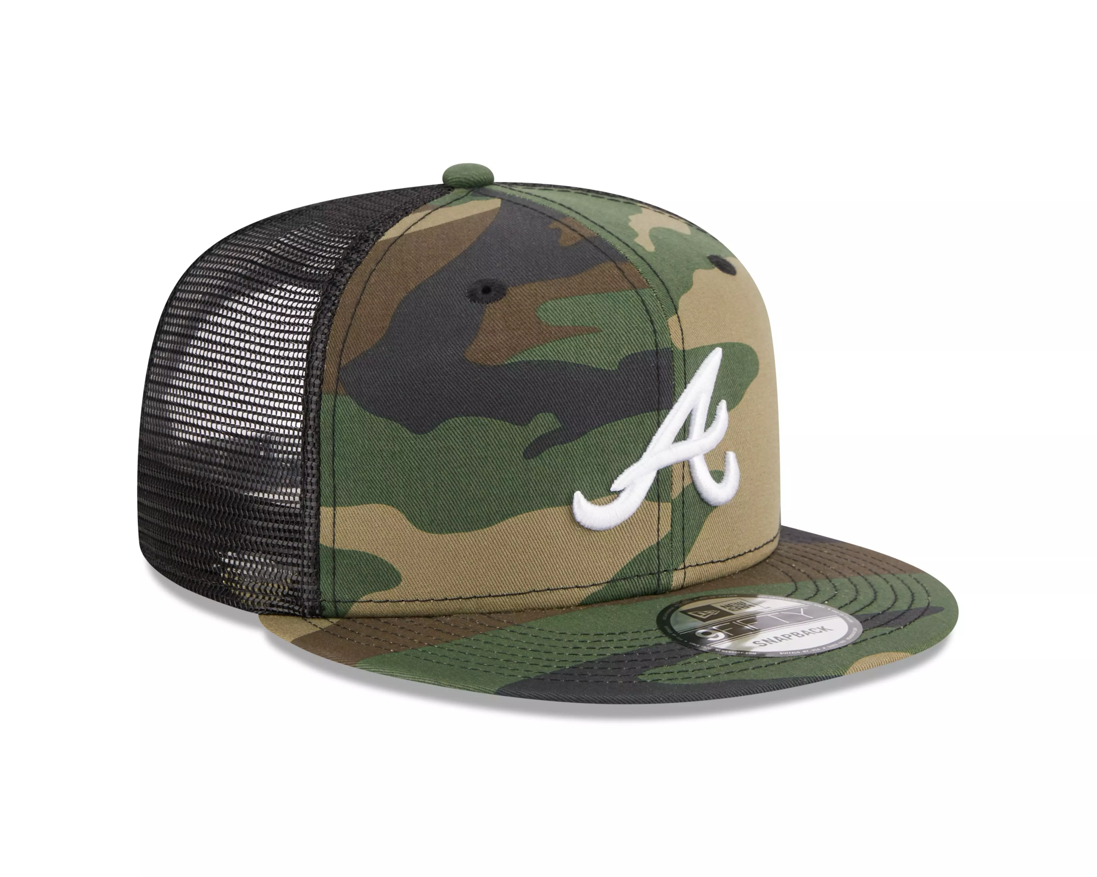 New Era Atlanta Braves 9FIFTY Trucker Snapback Hat - Camouflage - GREEN