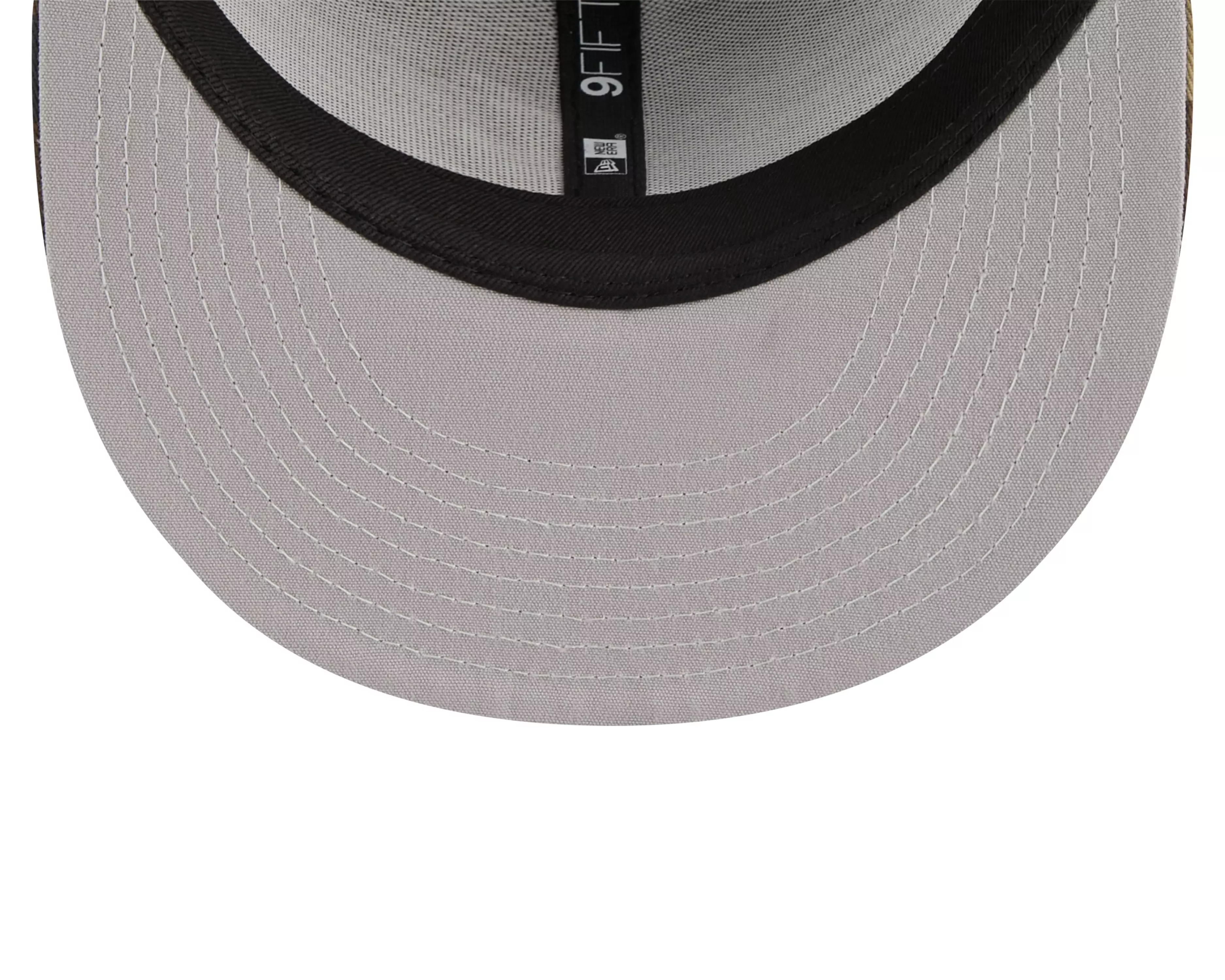 New Era Atlanta Braves 9FIFTY Trucker Snapback Hat - Camouflage - GREEN