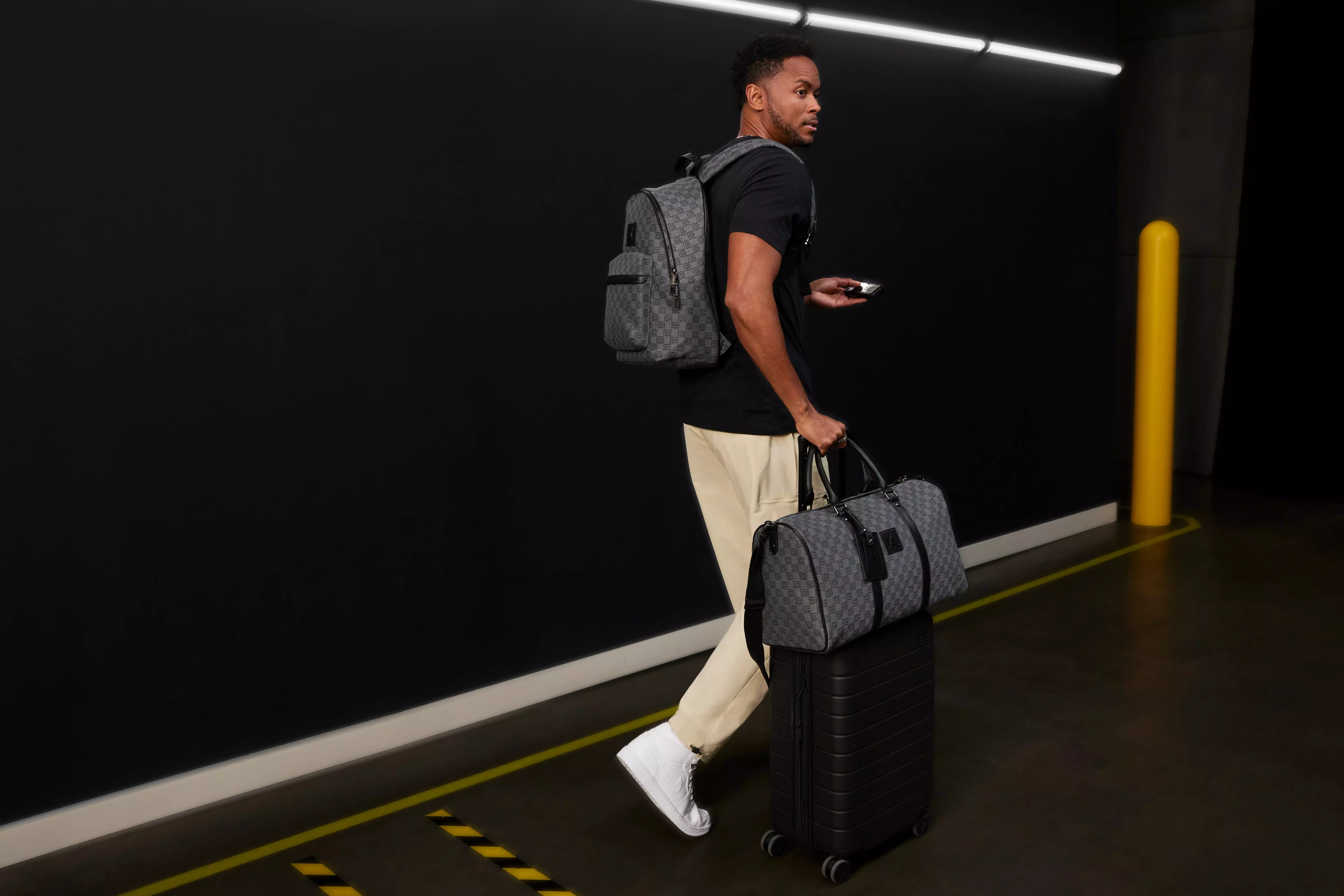 Jordan Monogram Duffle Bag Medium - Black/Grey - BLACK