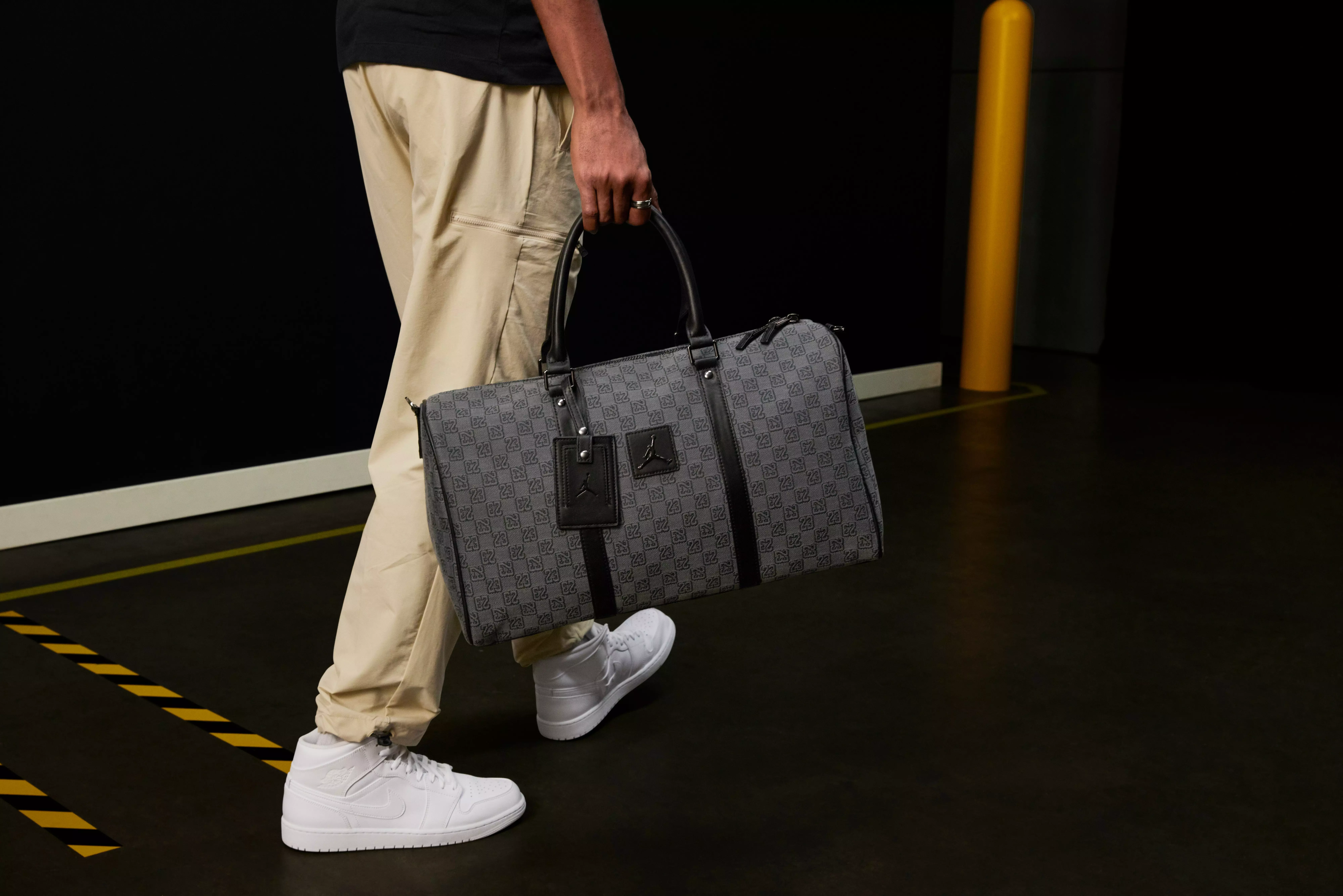 Jordan Monogram Duffle Bag Medium - Black/Grey - BLACK