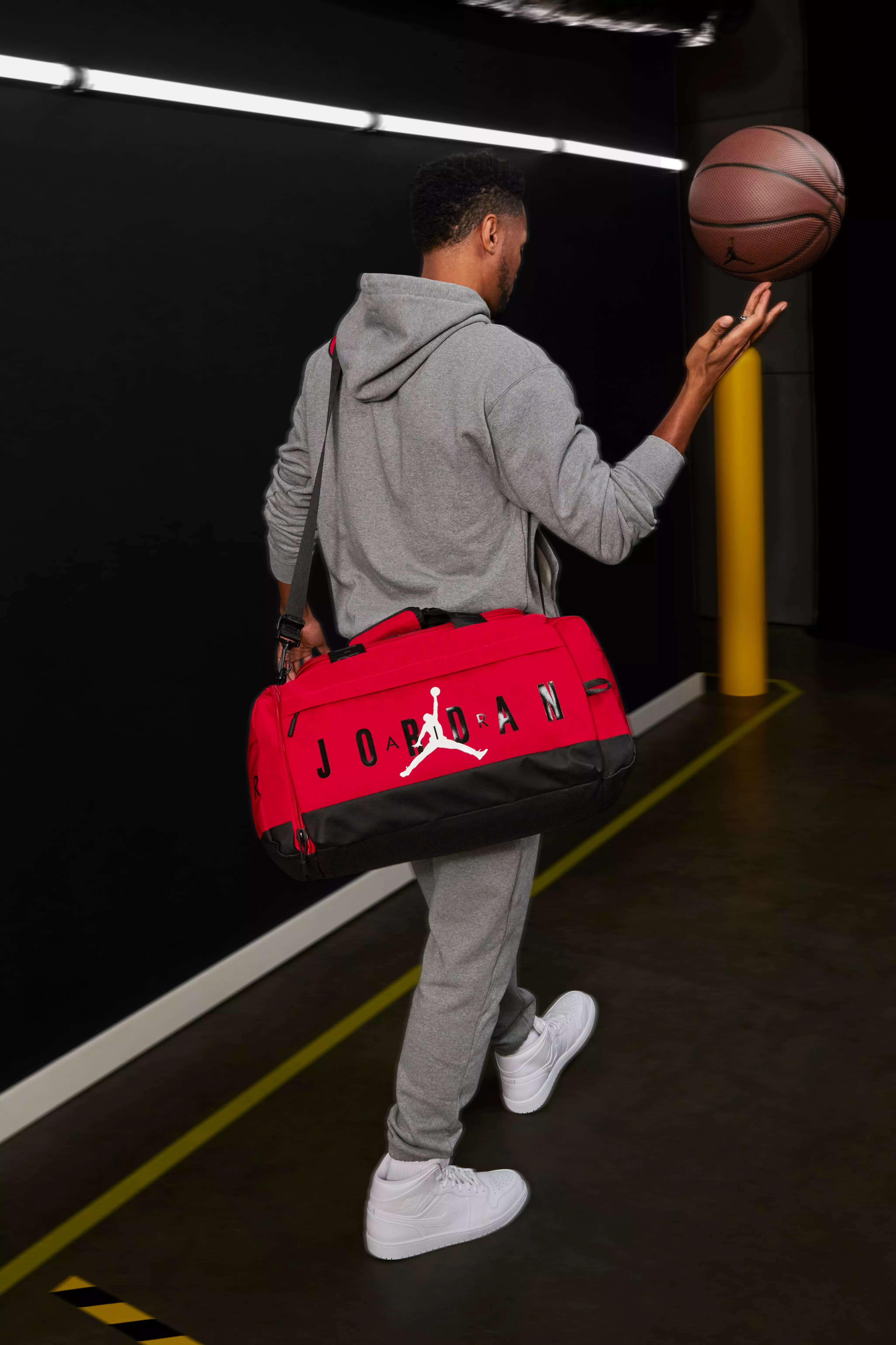 Jordan Velocity Duffle Bag Small - Red/Black - RED