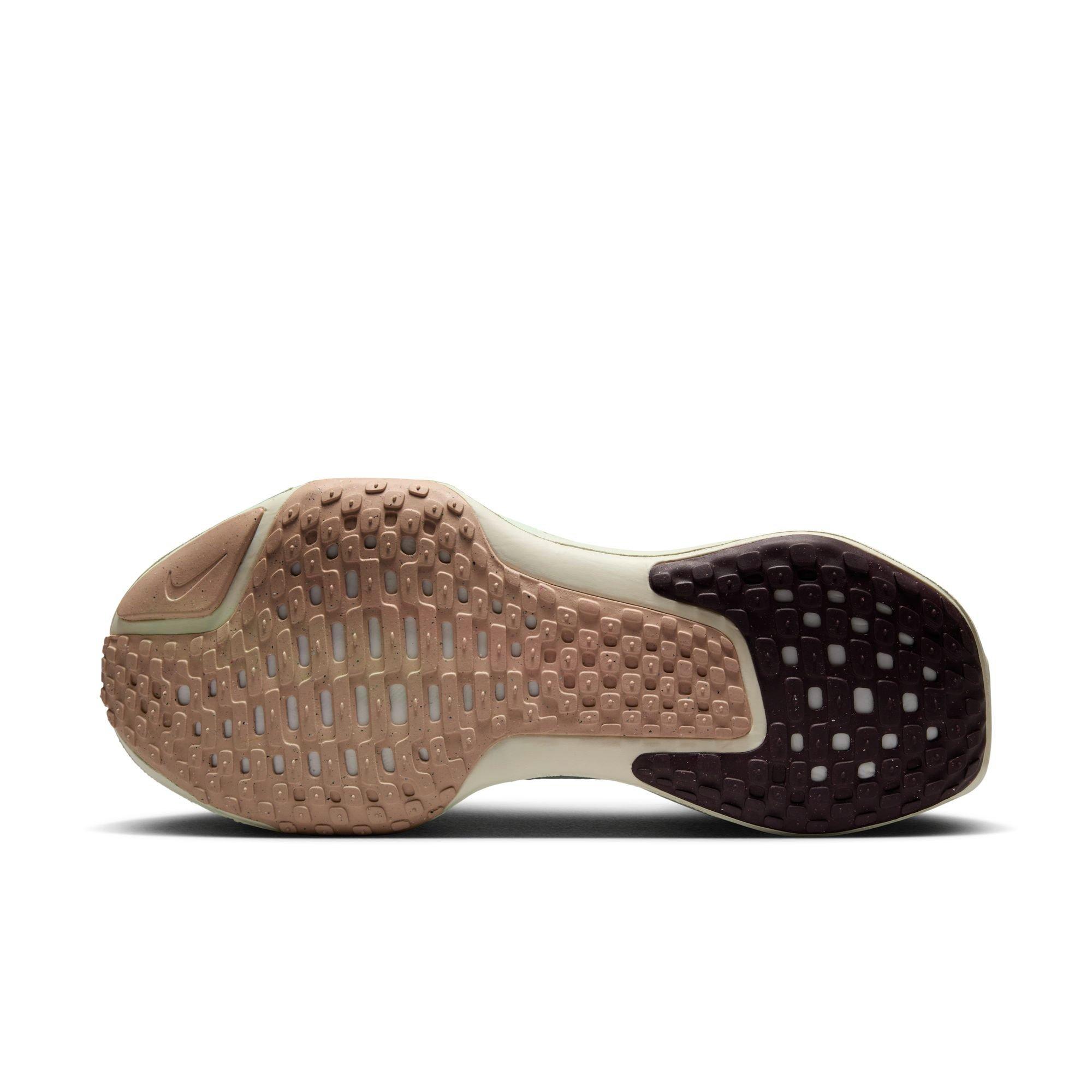 Nike Zoom Invincible 3 "Barely Green/Multi-Color/Sail" Women's Road Running Shoe - CREAM Thumbnail View 8