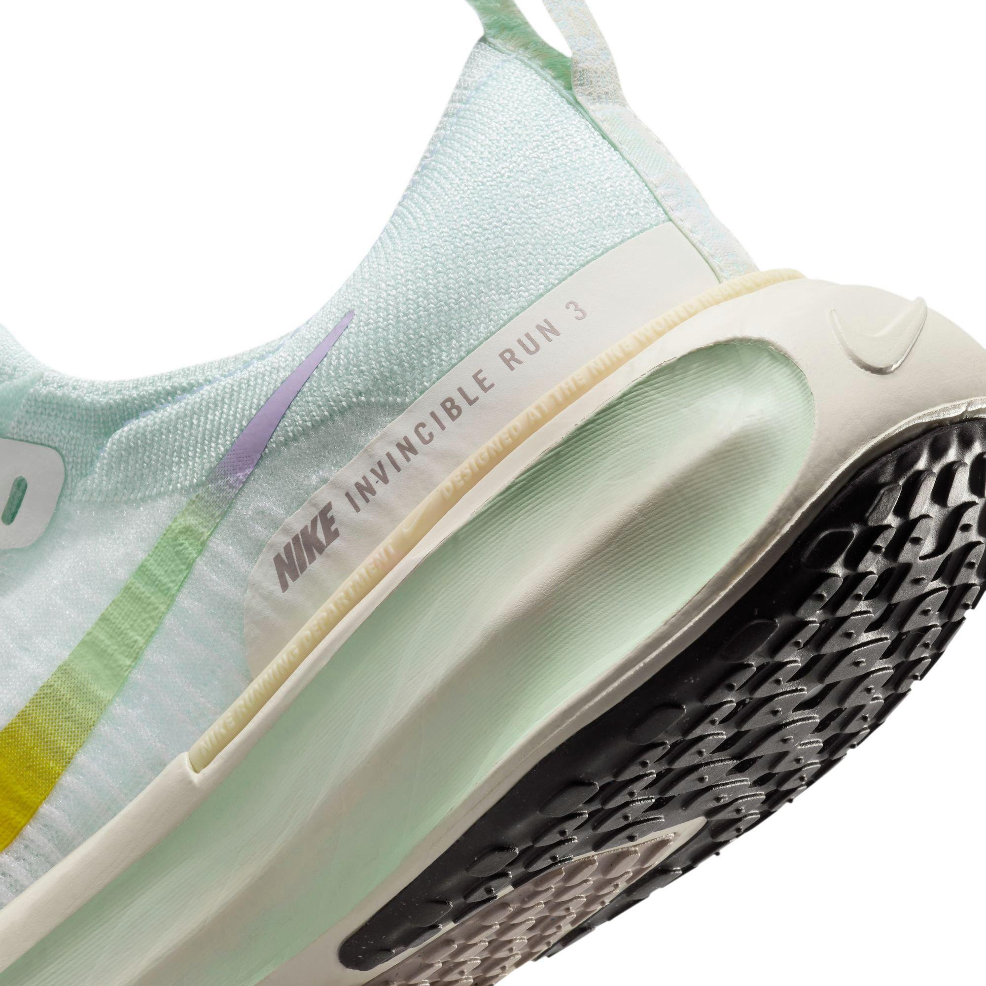 Nike Zoom Invincible 3 "Barely Green/Multi-Color/Sail" Women's Road Running Shoe - CREAM Thumbnail View 10