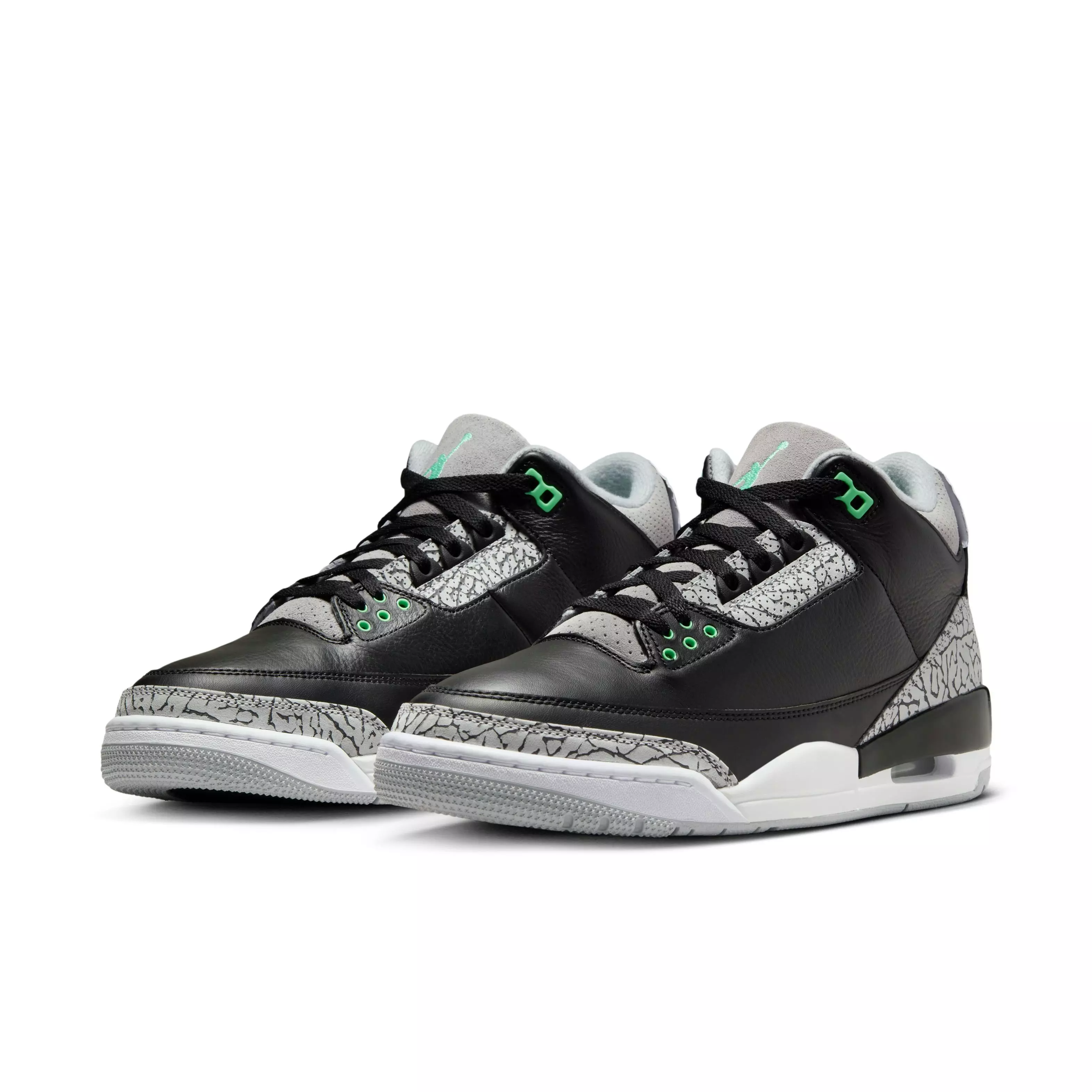 Jordan 3 Retro "Green Glow" Men's Shoe - BLACK/GREEN GLOW/WOLF GREY