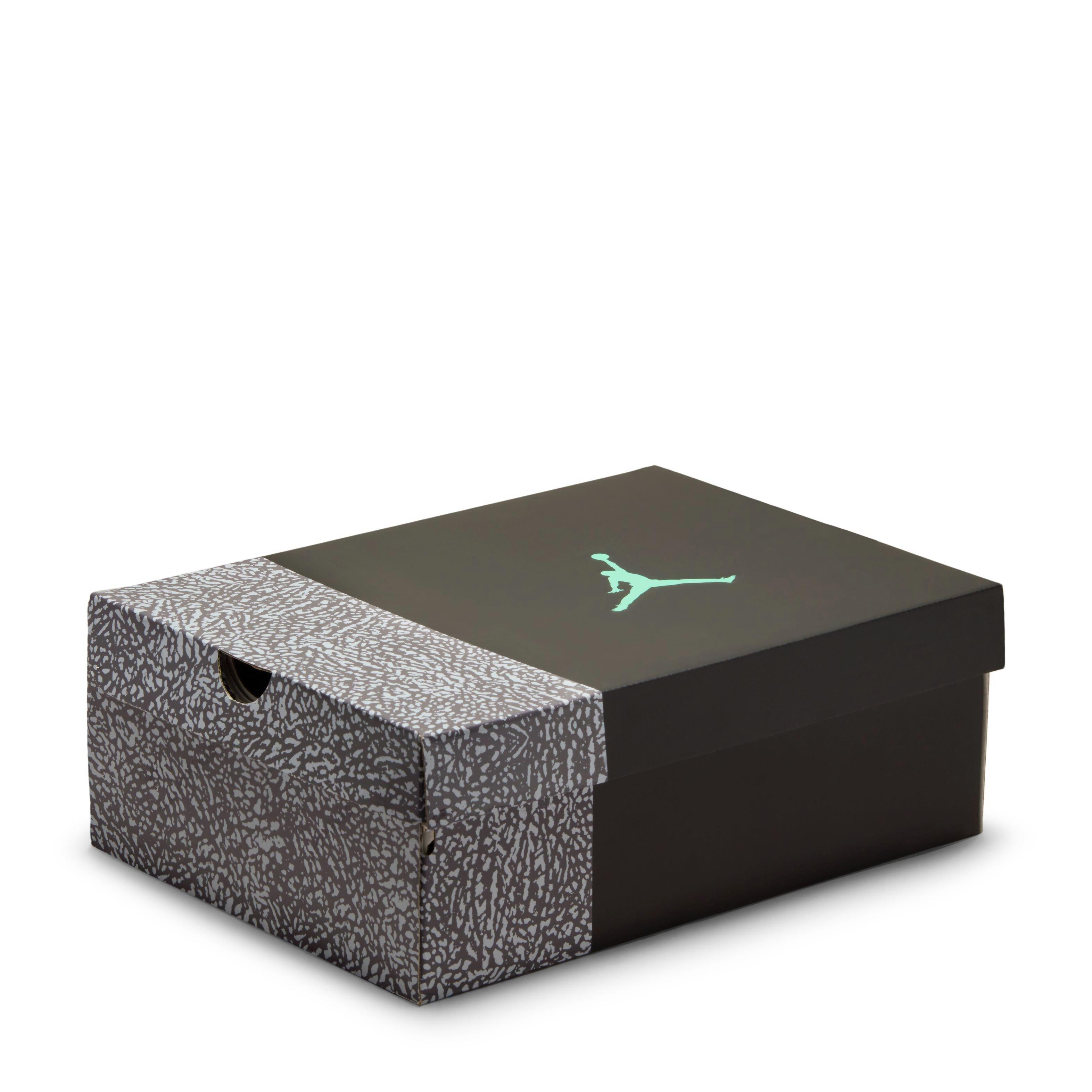 Jordan 3 Retro "Green Glow" Men's Shoe - BLACK/GREEN GLOW/WOLF GREY Thumbnail View 6