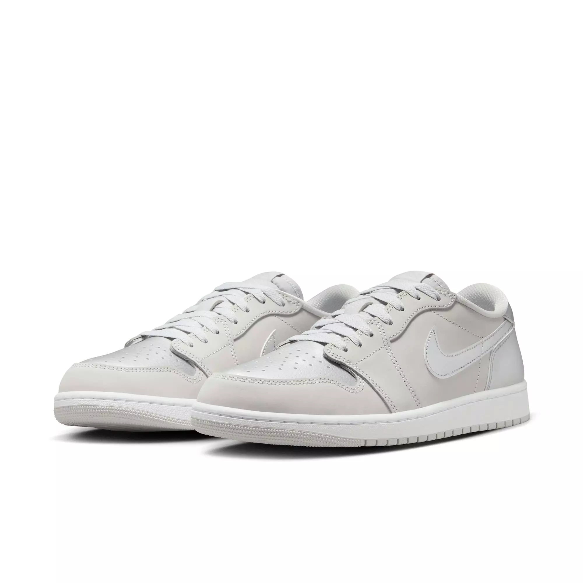 Jordan 1 Retro Low OG "Metallic Silver" Men's Shoe - NEUTRAL GREY/METALLIC SILVER/WHITE