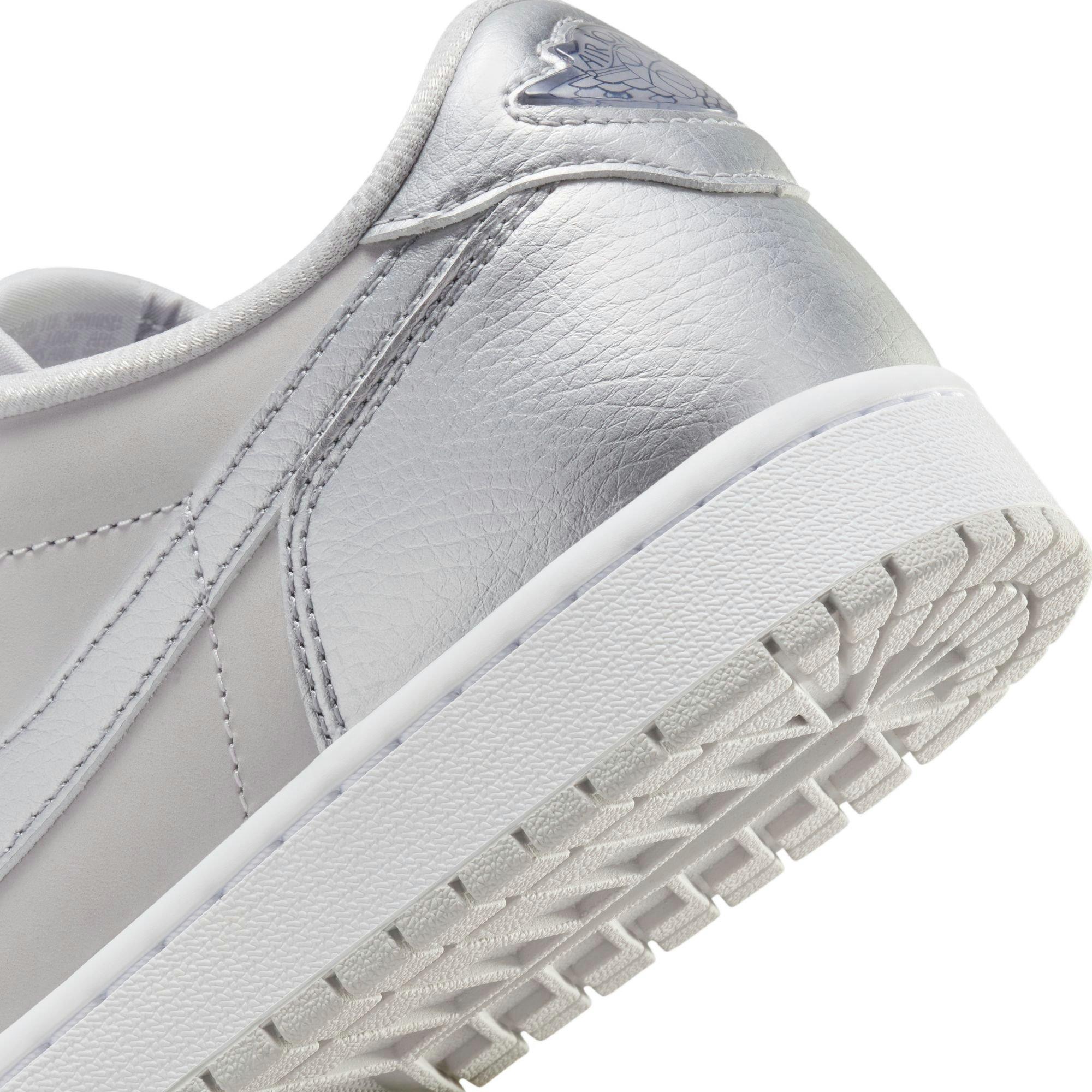 Jordan 1 Retro Low OG "Metallic Silver" Men's Shoe - NEUTRAL GREY/METALLIC SILVER/WHITE Thumbnail View 5