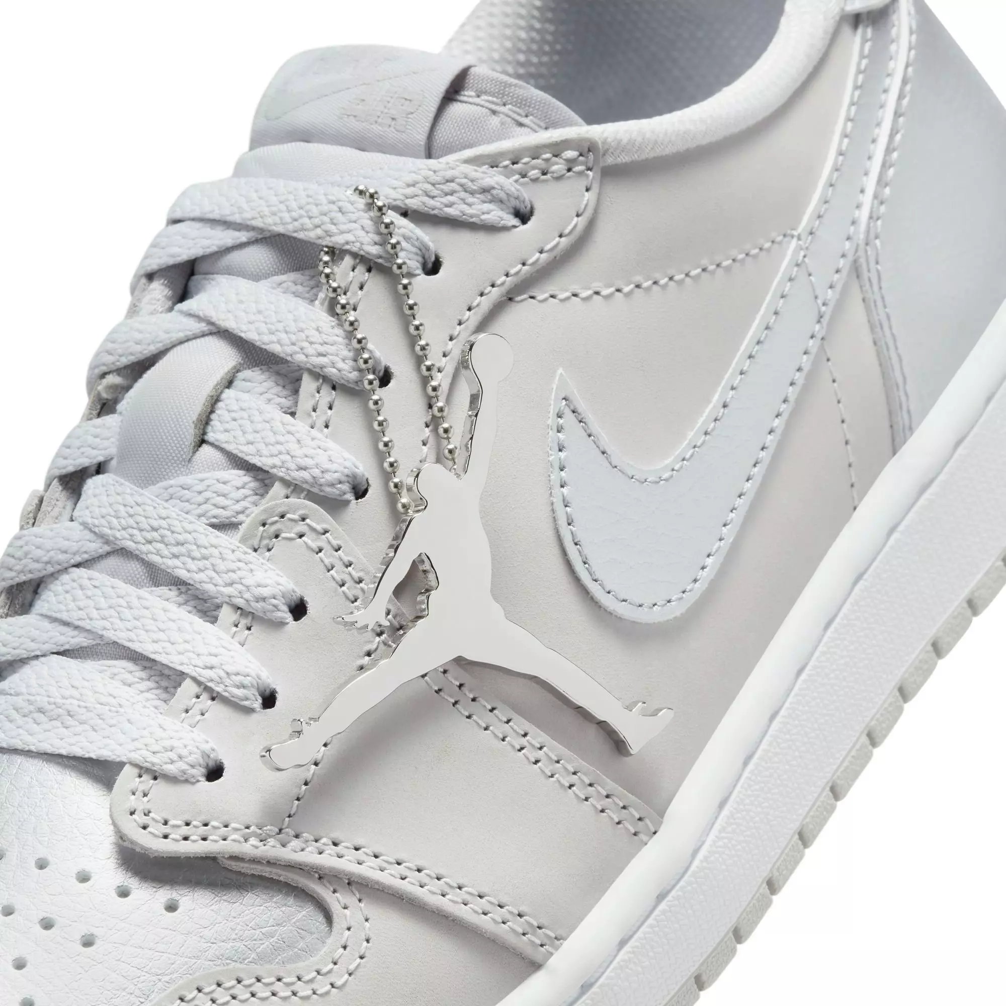 Jordan 1 Retro Low OG "Metallic Silver" Men's Shoe - NEUTRAL GREY/METALLIC SILVER/WHITE